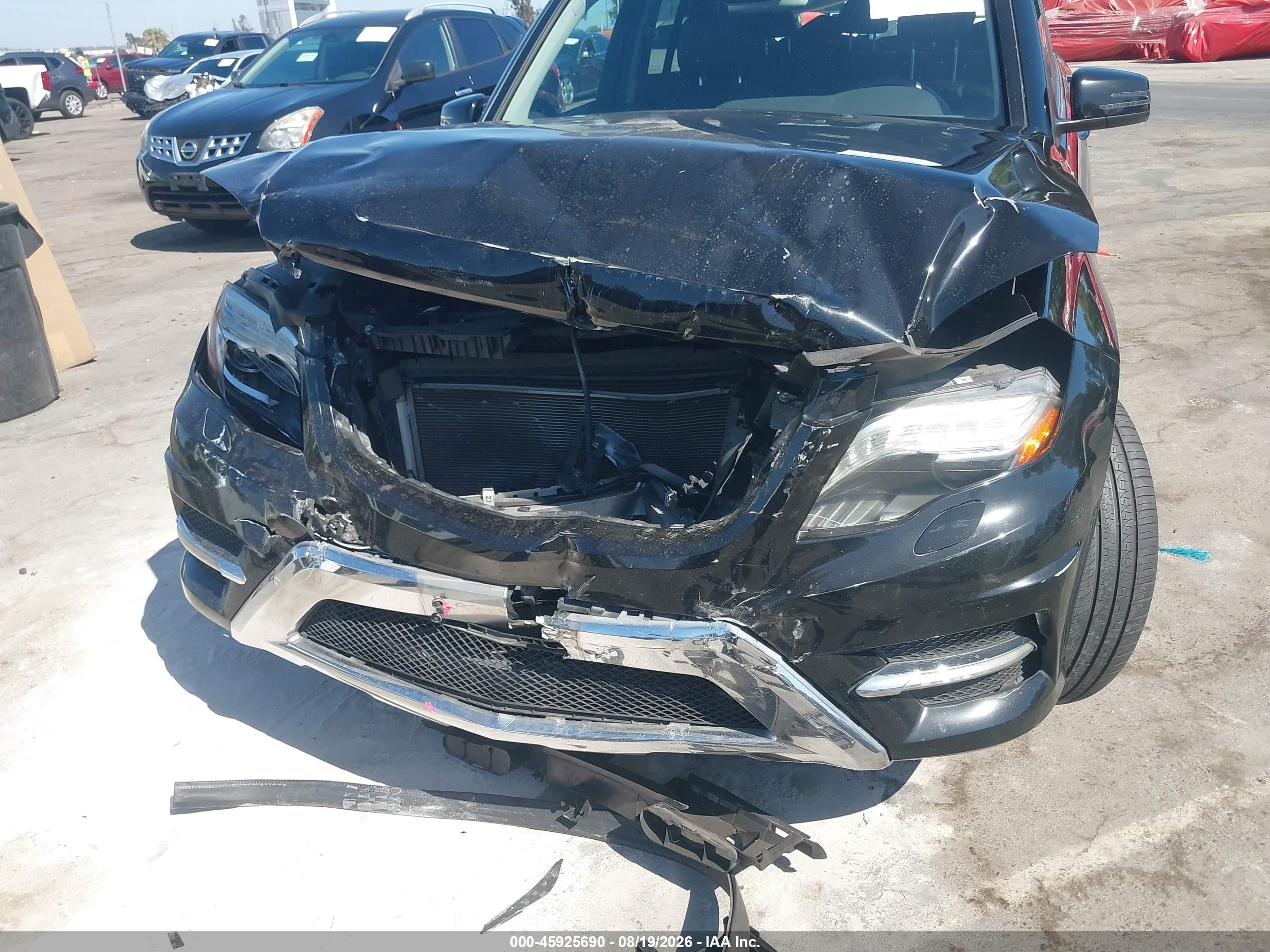 2013 Mercedes-benz Glk 350   Black vin: WDCGG5HBXDG026173