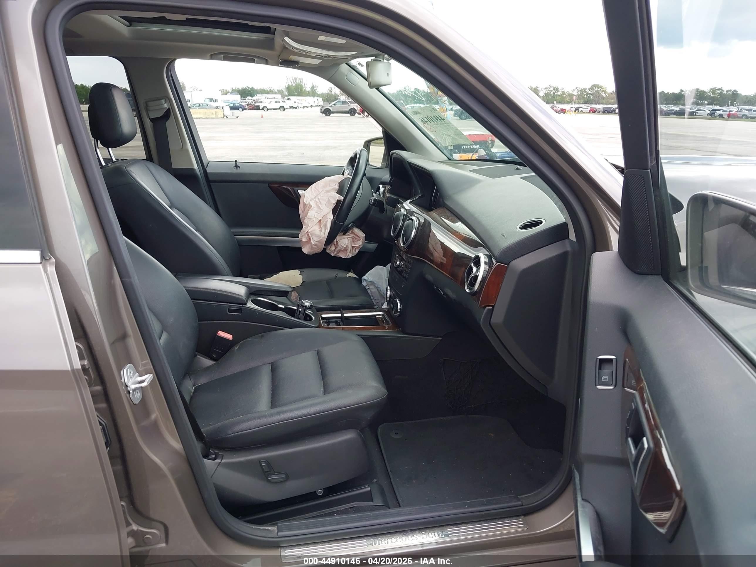 2013 Mercedes-benz Glk 350 Brown vin: WDCGG5HBXDG038629