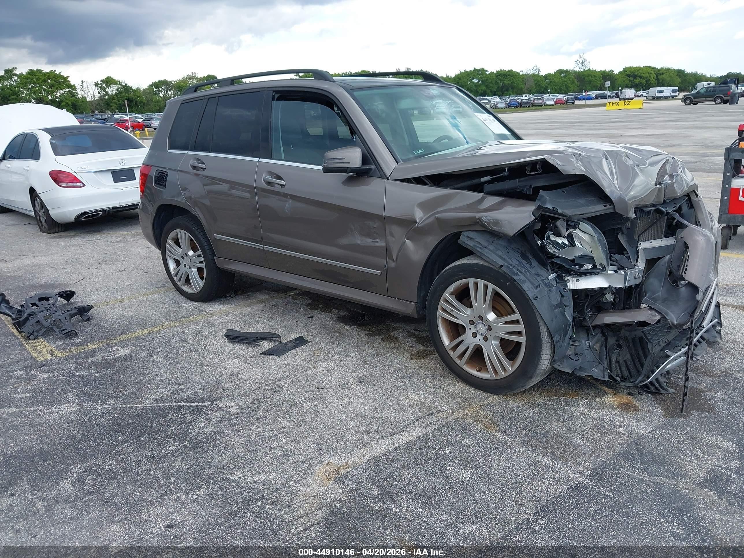 2013 Mercedes-benz Glk 350 Brown vin: WDCGG5HBXDG038629