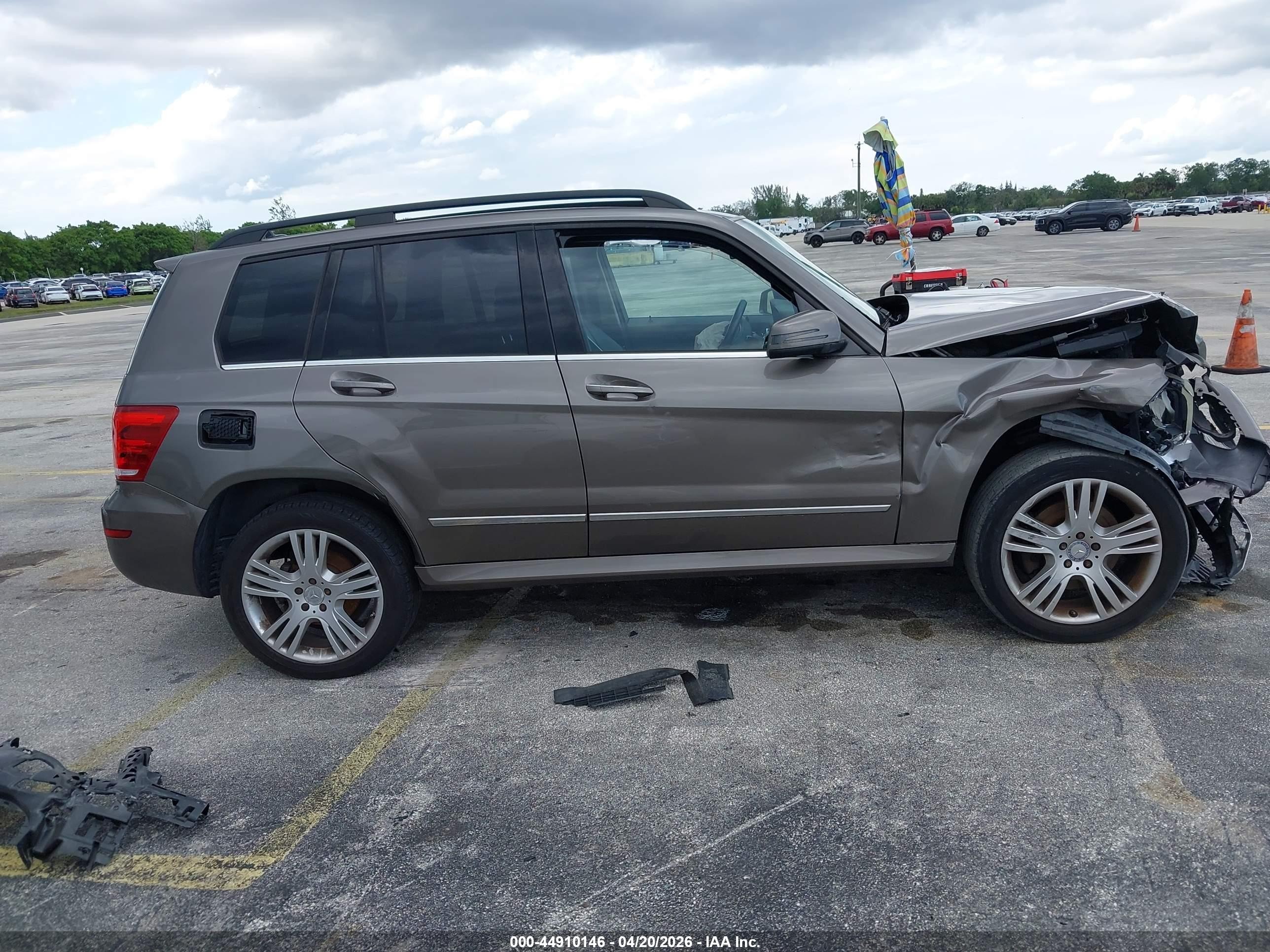 2013 Mercedes-benz Glk 350 Brown vin: WDCGG5HBXDG038629