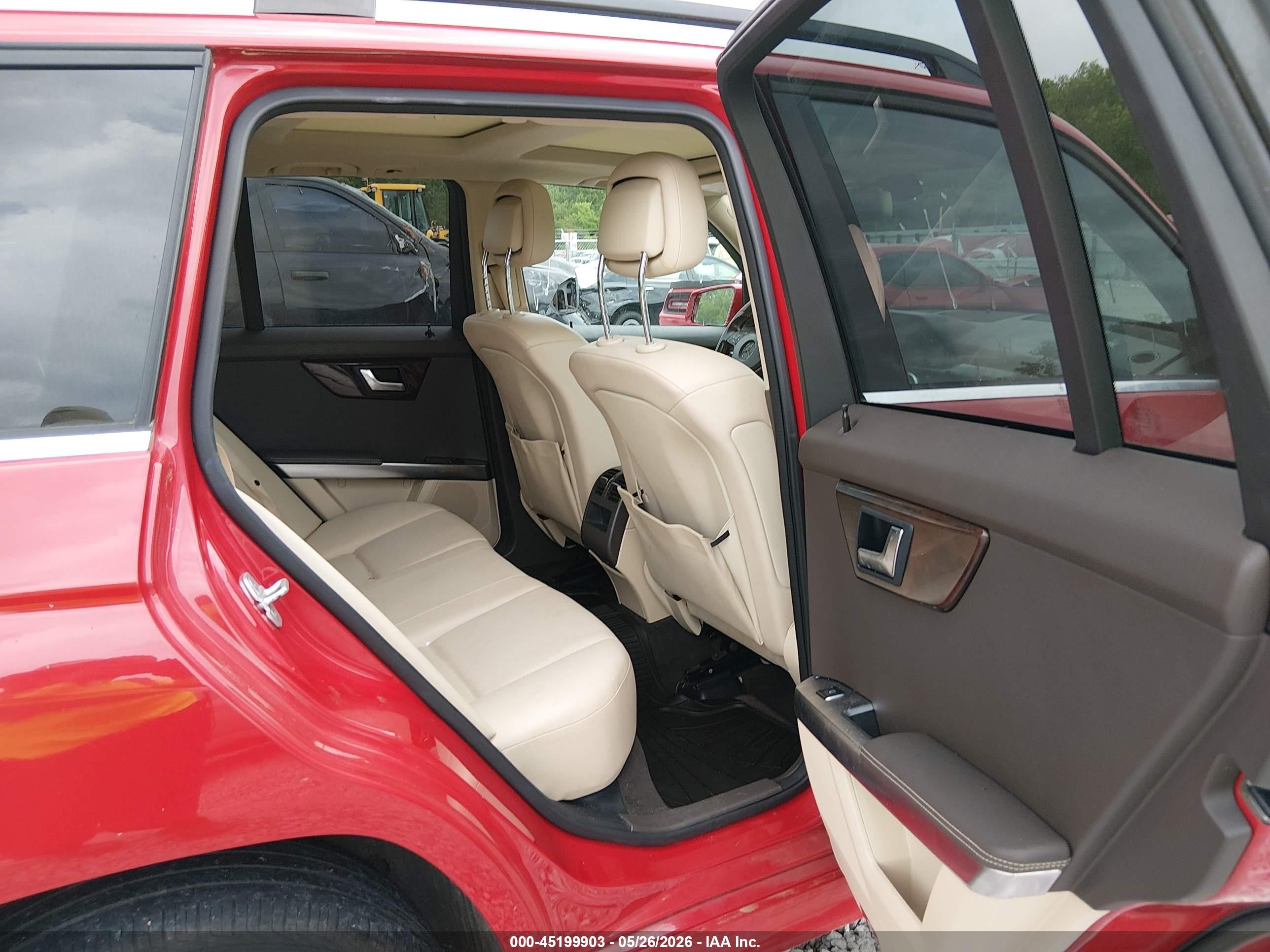 2014 Mercedes-benz Glk 350   Red vin: WDCGG5HBXEG183512