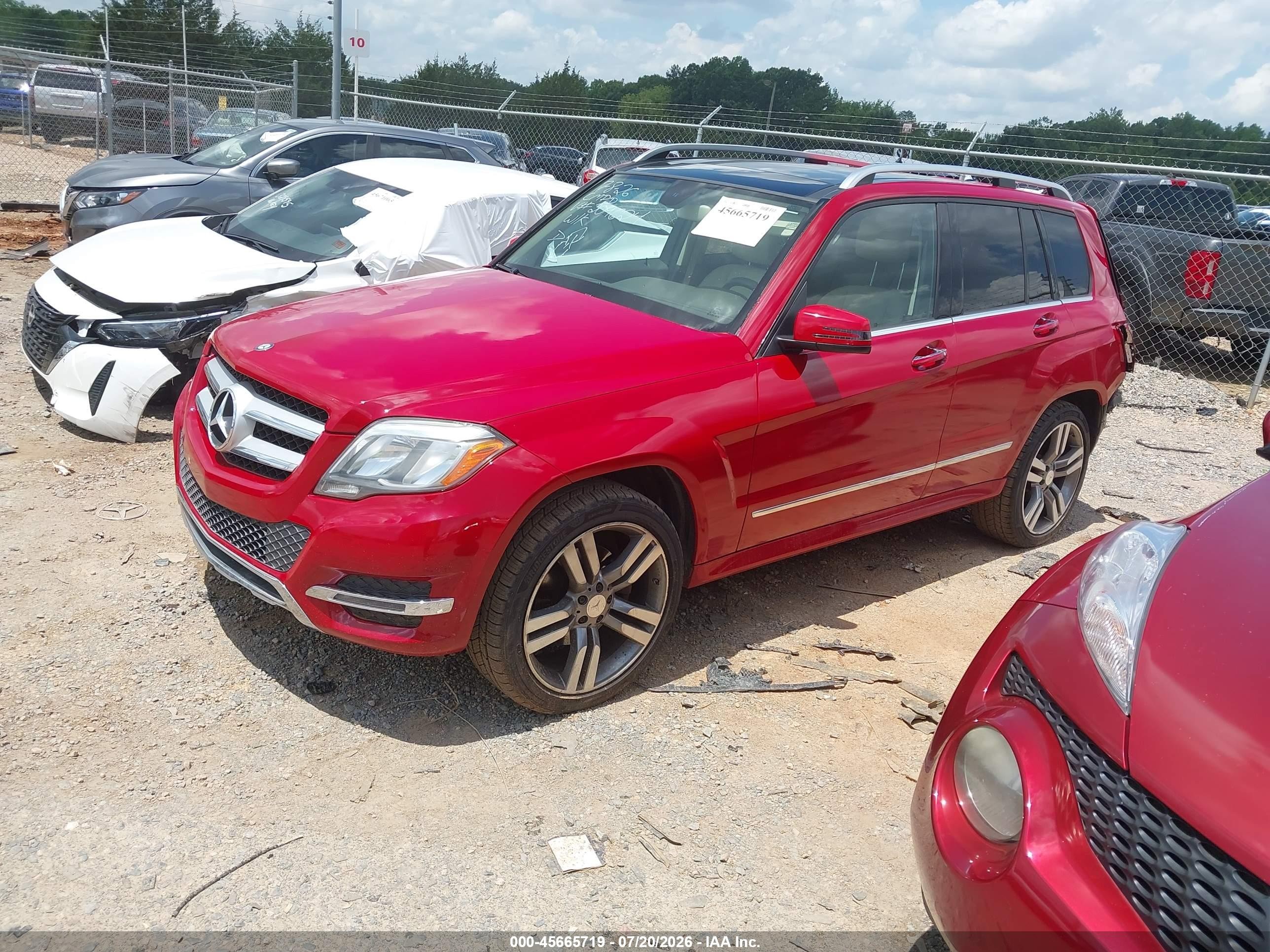 2014 Mercedes-benz Glk 350   Red vin: WDCGG5HBXEG209624