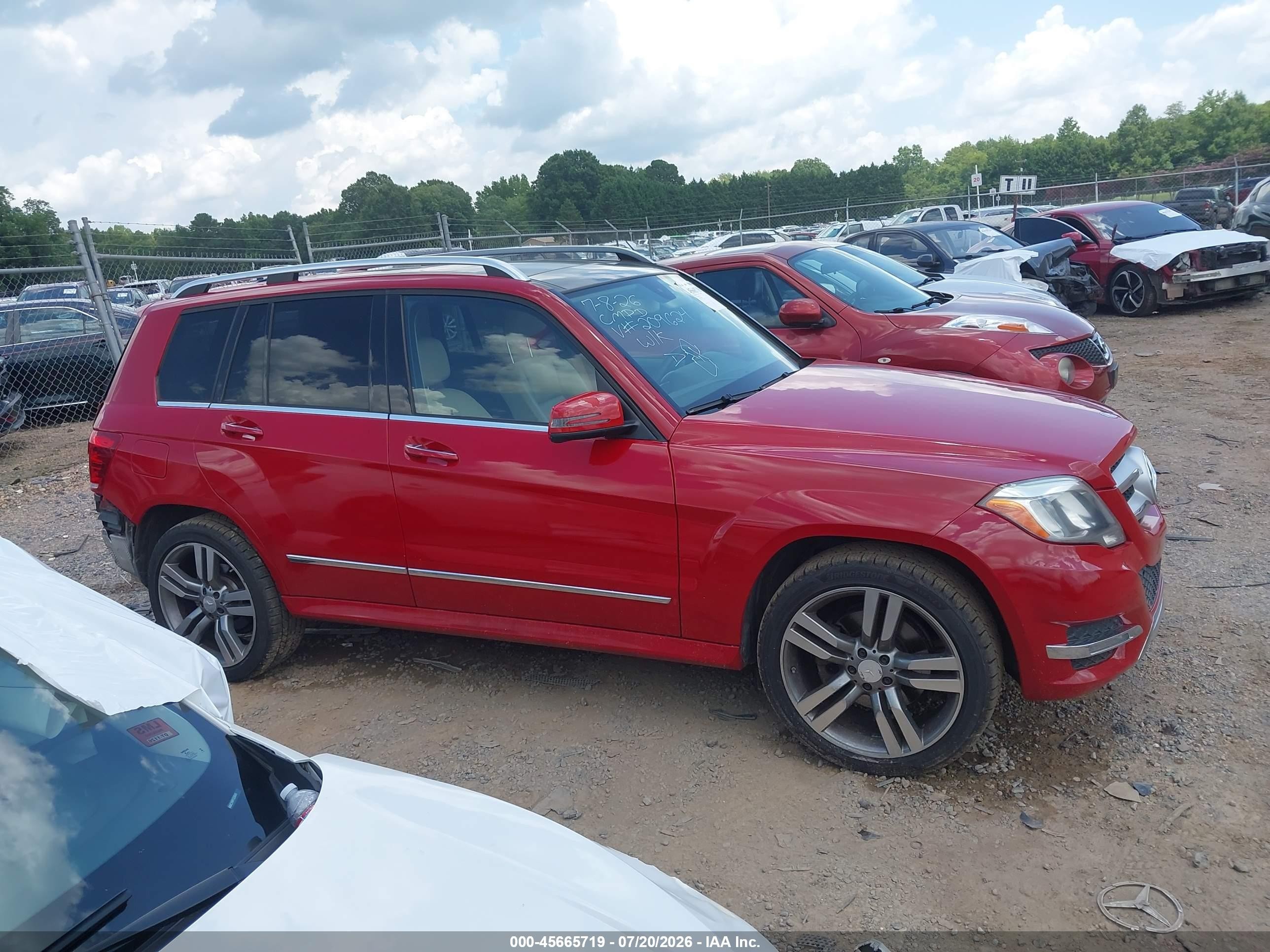 2014 Mercedes-benz Glk 350   Red vin: WDCGG5HBXEG209624