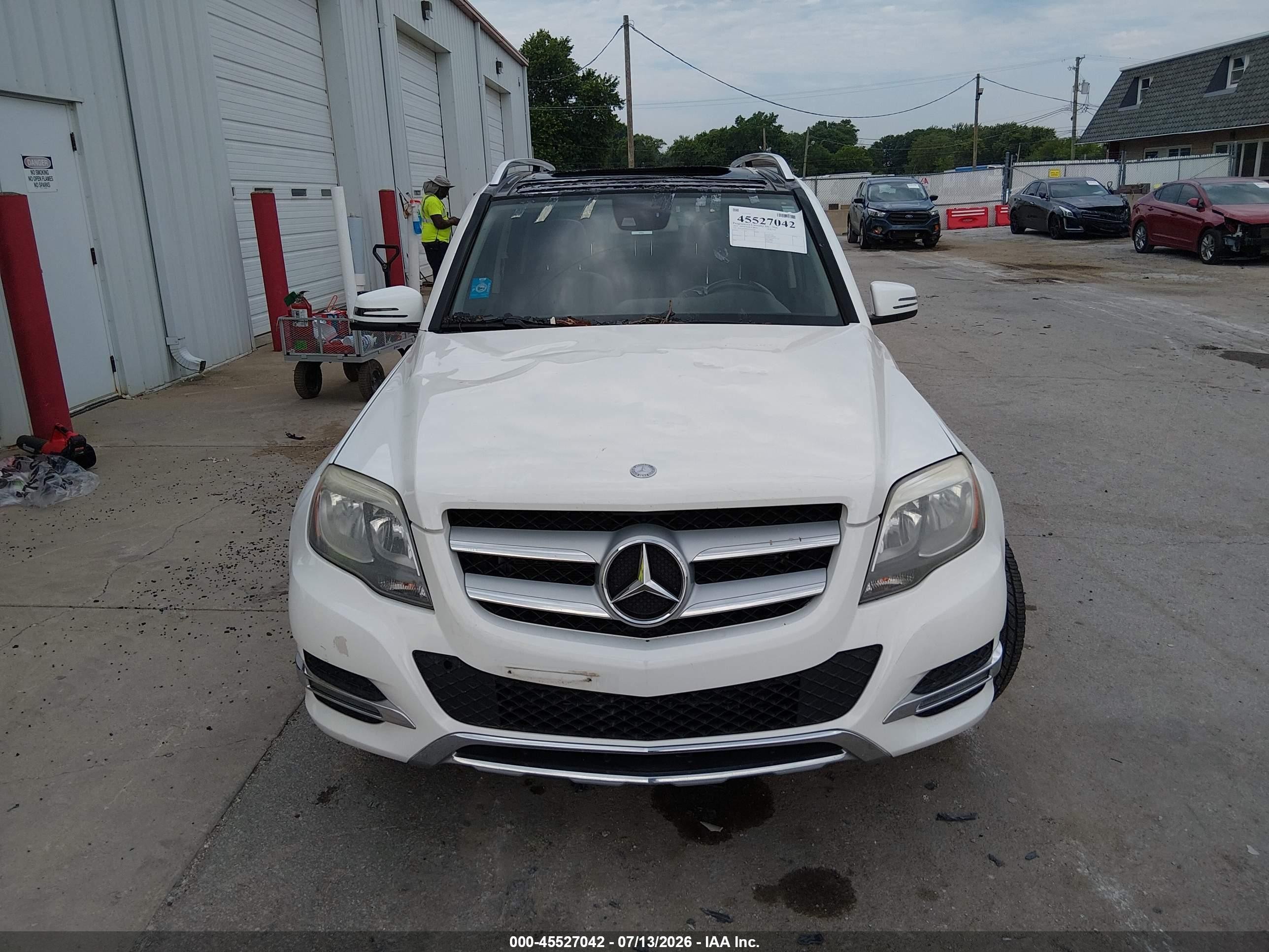 2015 Mercedes-benz Glk 350   White vin: WDCGG5HBXFG427242