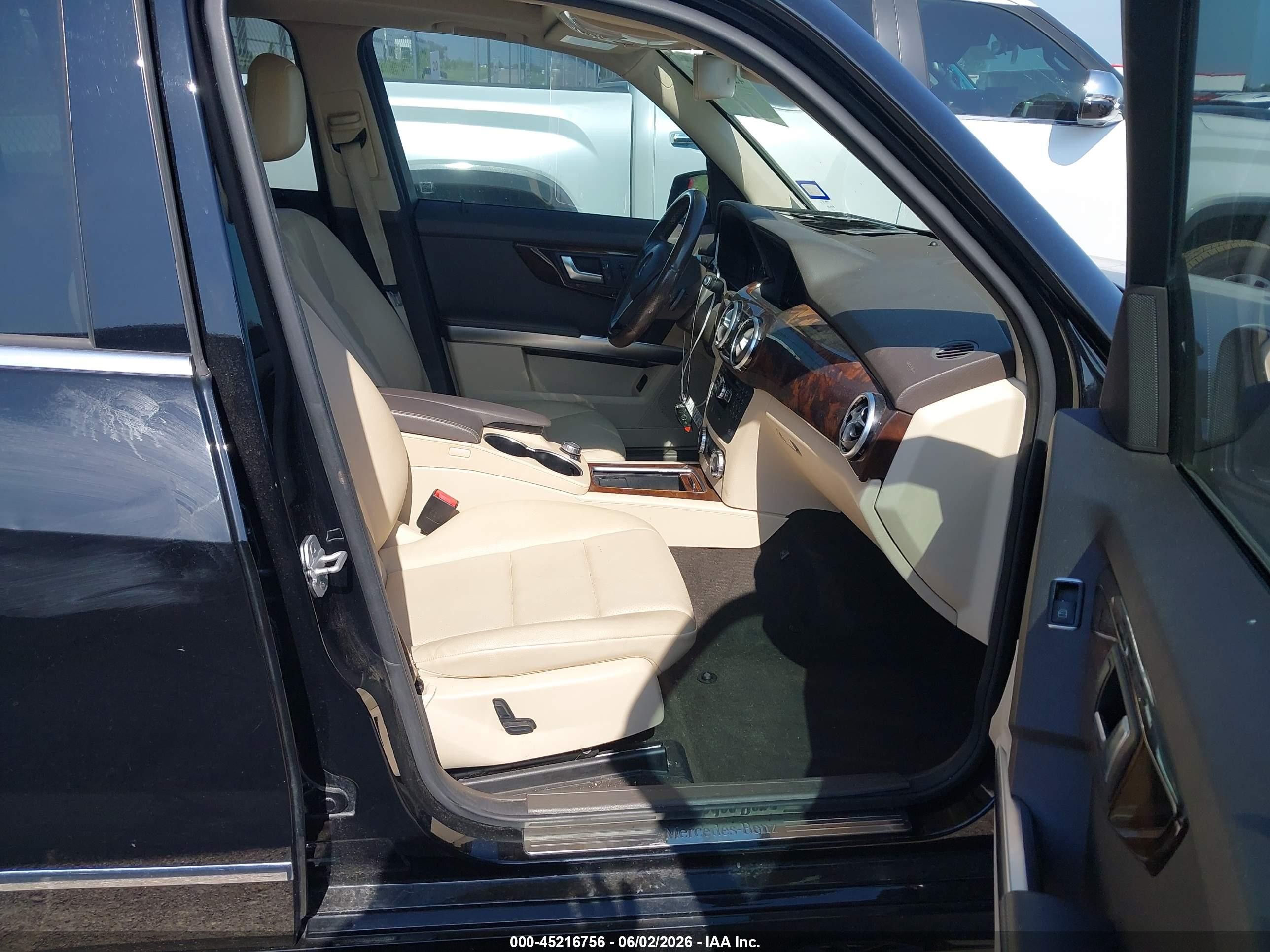 2015 Mercedes-benz Glk 350   Black vin: WDCGG5HBXFG432263