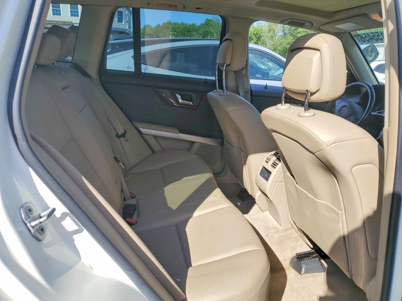 2011 Mercedes-benz Glk 350 4matic White vin: WDCGG8HB0BF659298