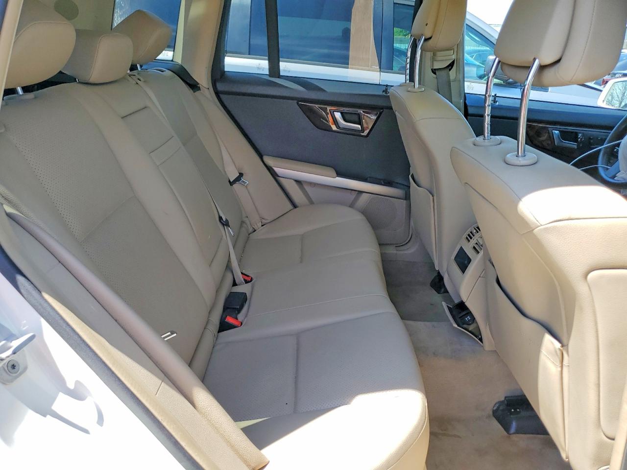 2012 Mercedes-benz Glk 350 4matic White vin: WDCGG8HB0CF841679