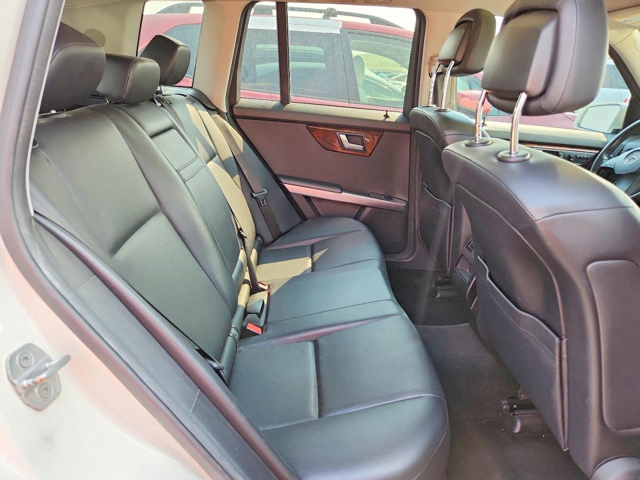2012 Mercedes-benz Glk 350 4matic Cream vin: WDCGG8HB0CF842363
