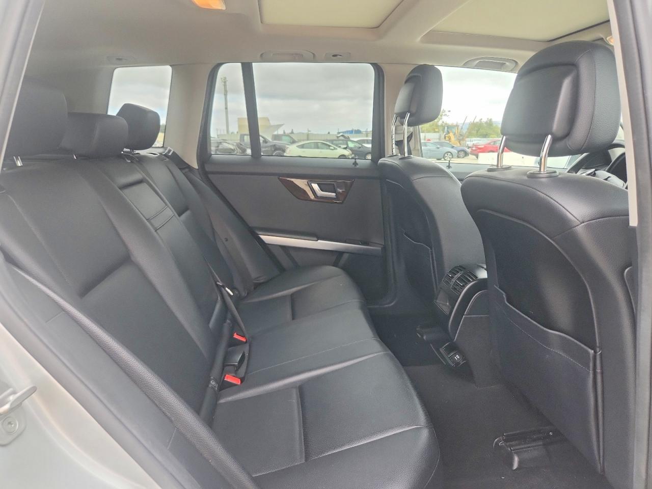 2012 Mercedes-benz Glk 350 4matic Silver vin: WDCGG8HB0CF885357