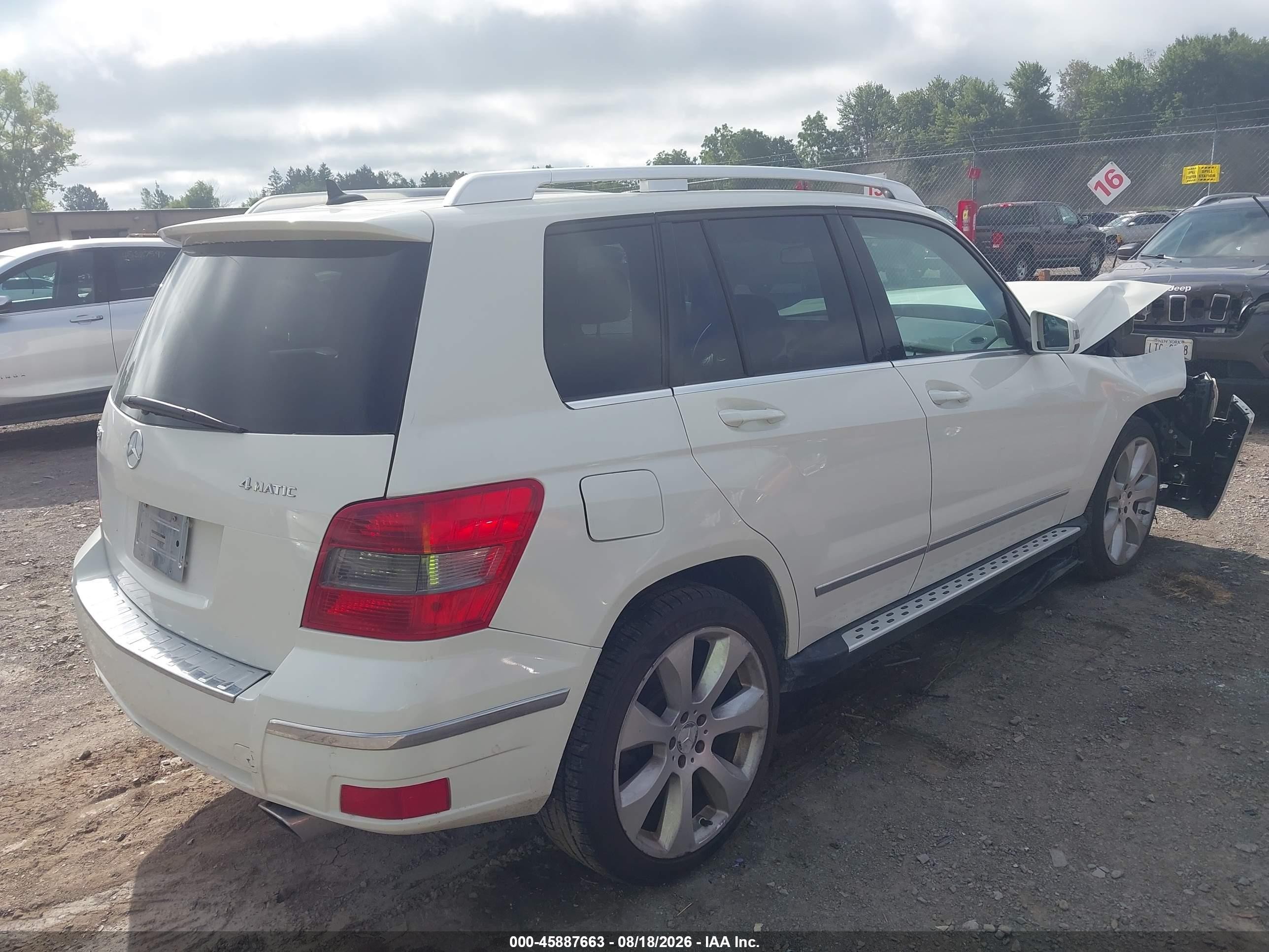 2010 Mercedes-benz Glk 350 4matic White vin: WDCGG8HB1AF299554