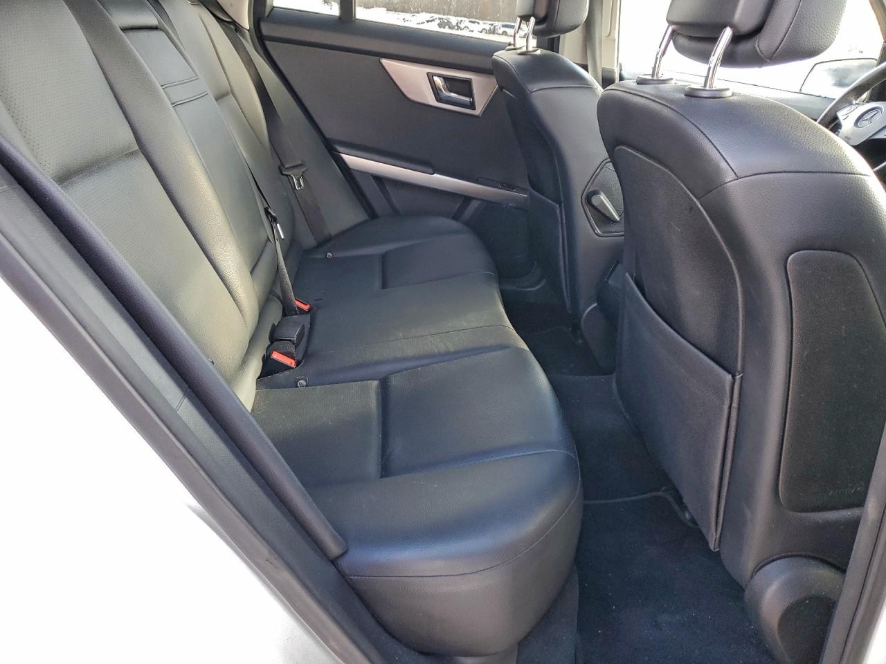 2010 Mercedes-benz Glk 350 4matic White vin: WDCGG8HB1AF319611