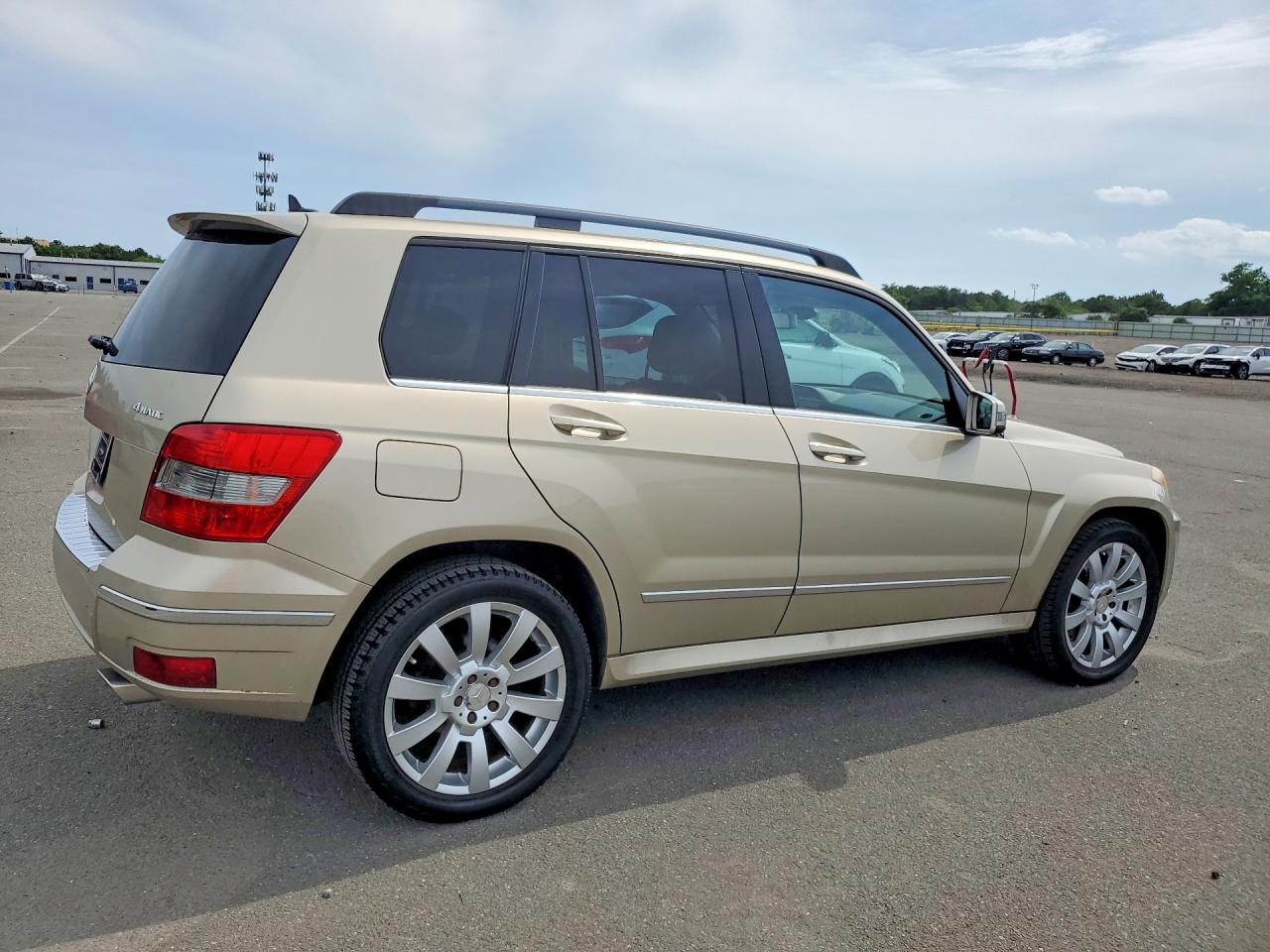 2011 Mercedes-benz Glk 350 4matic Gold vin: WDCGG8HB1BF674697