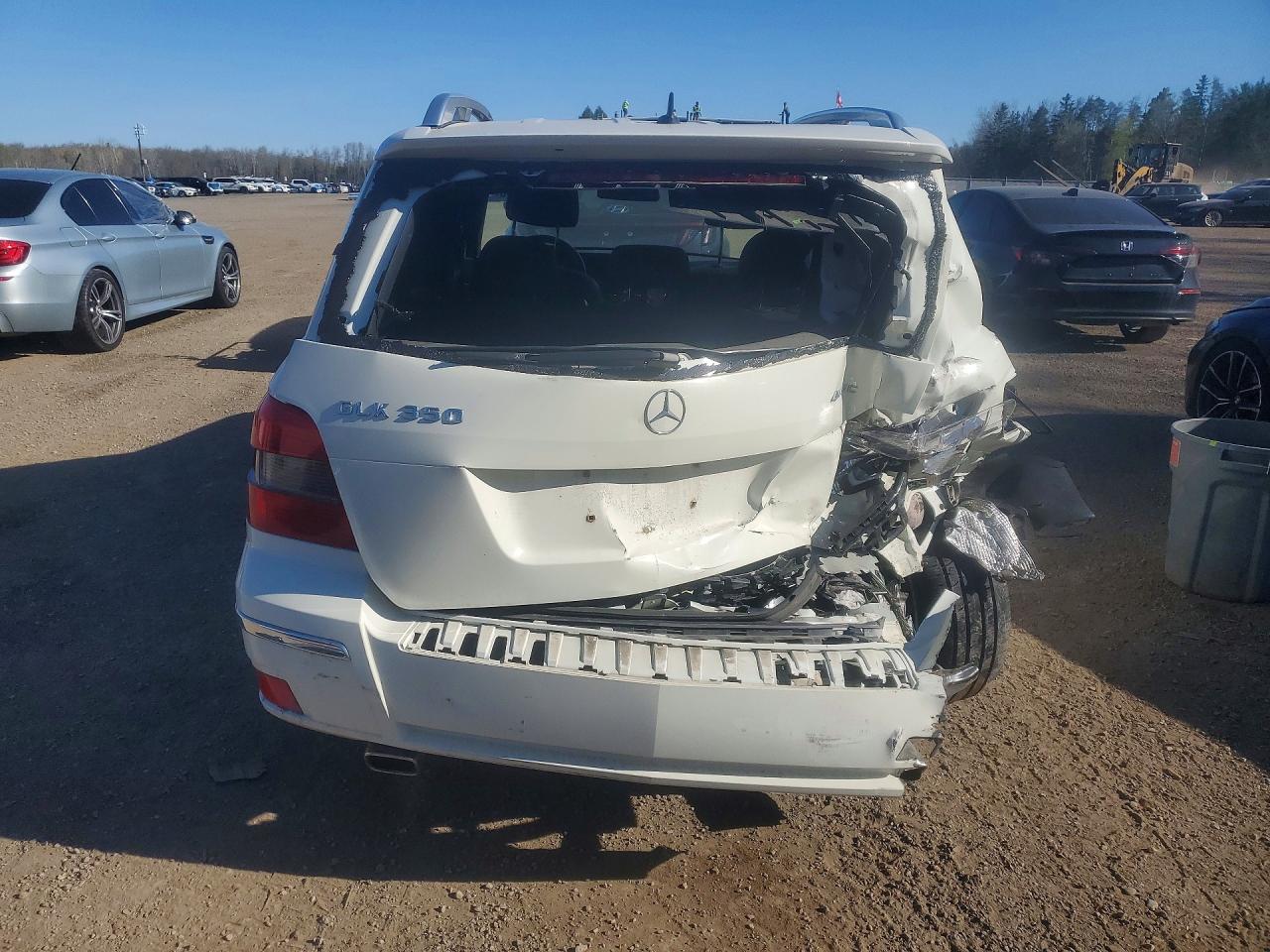 2011 Mercedes-benz Glk 350 4matic White vin: WDCGG8HB1BF693539