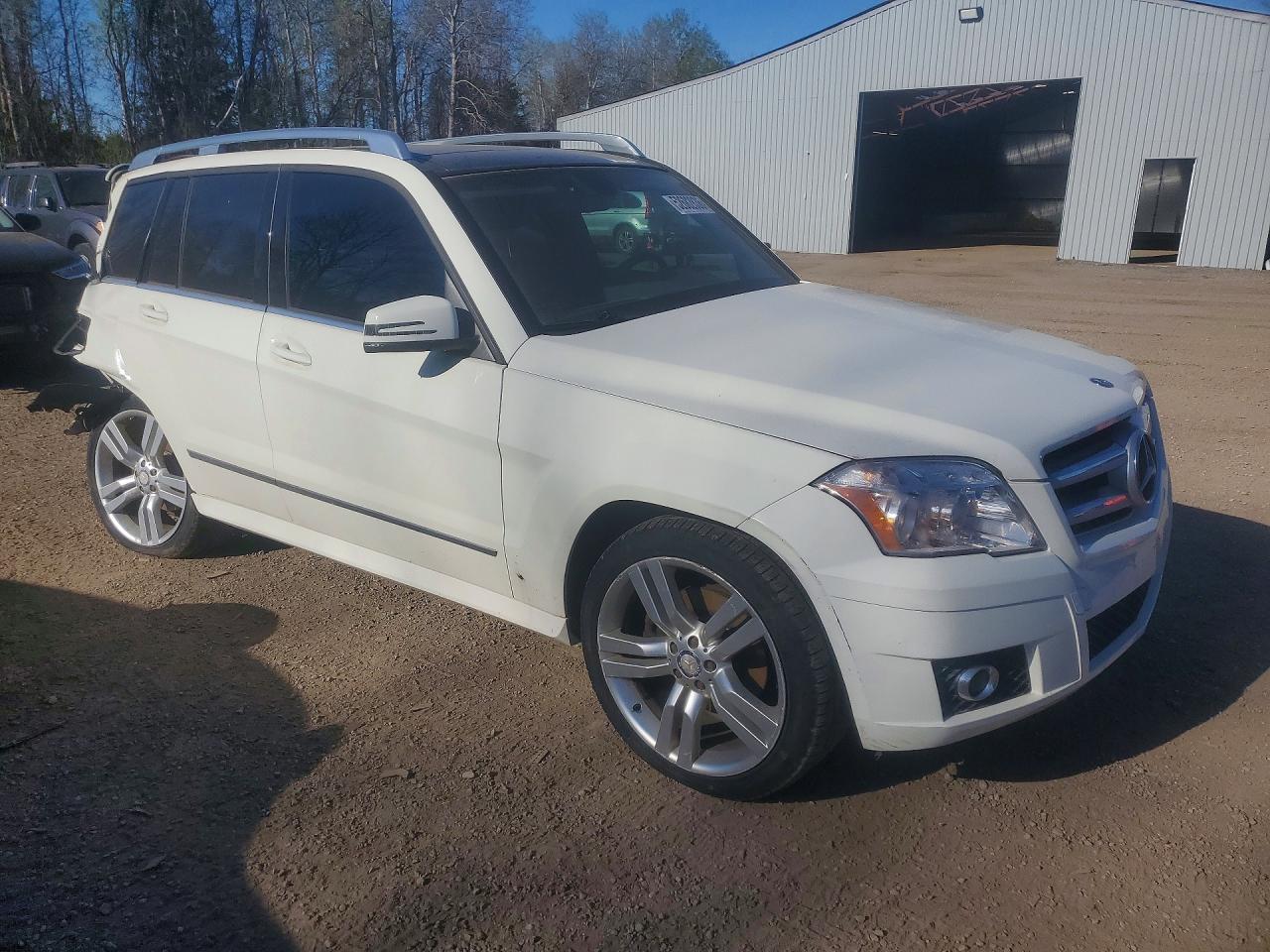 2011 Mercedes-benz Glk 350 4matic White vin: WDCGG8HB1BF693539