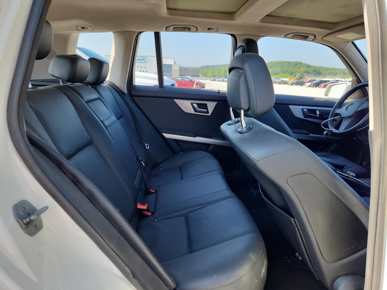 2010 Mercedes-benz Glk 350 4matic White vin: WDCGG8HB2AF274257