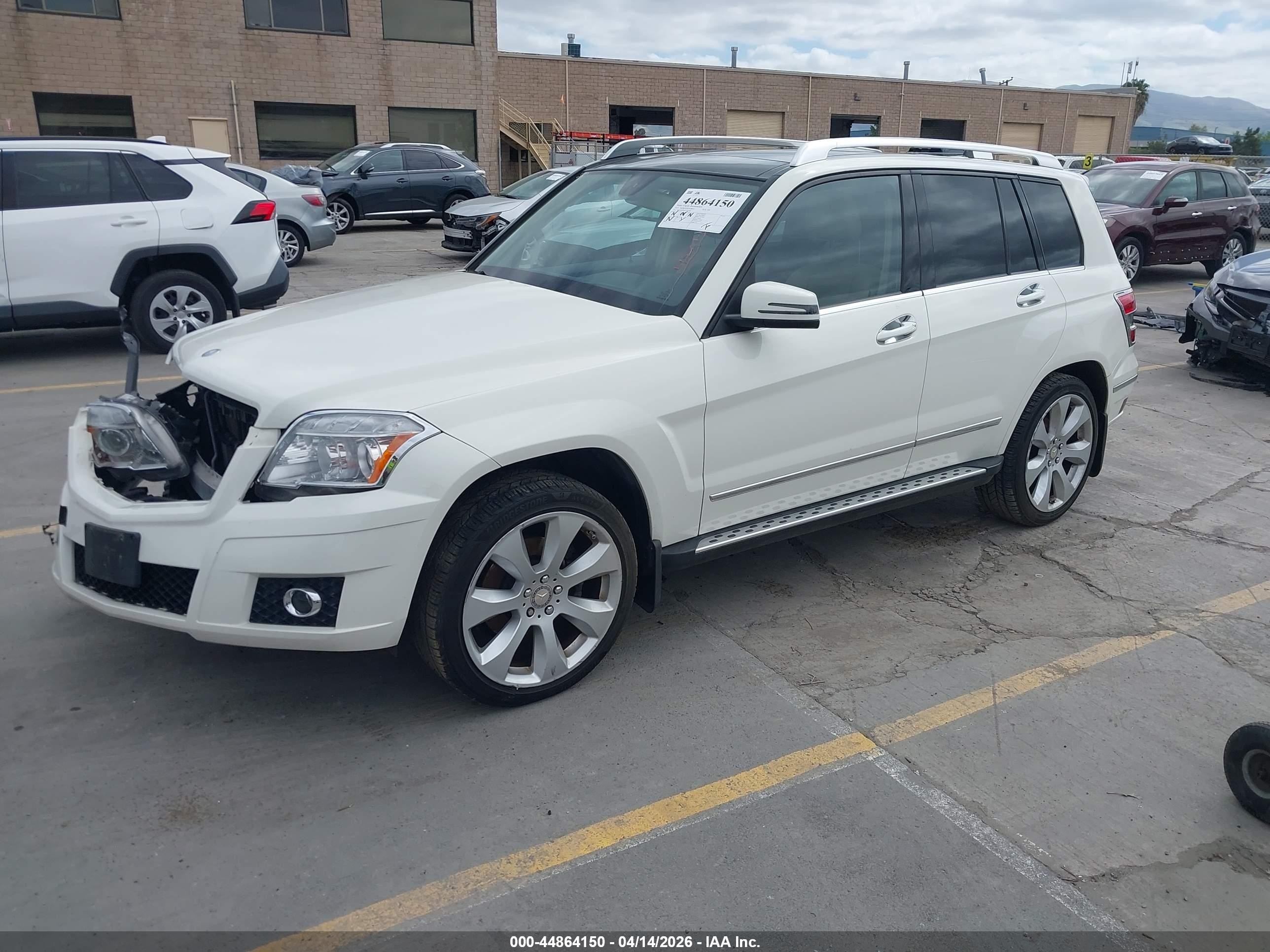 2010 Mercedes-benz Glk 350 4matic White vin: WDCGG8HB2AF323957