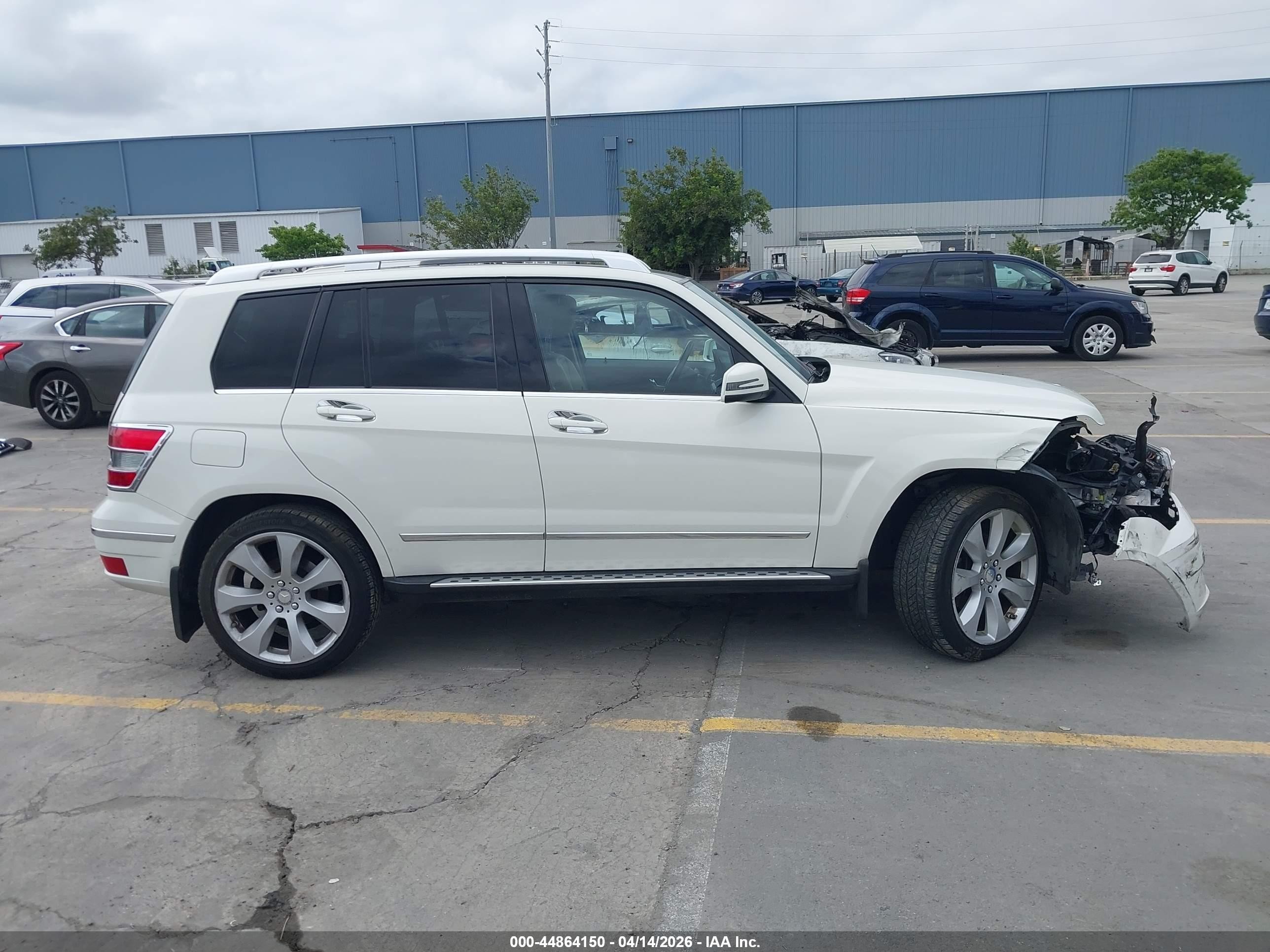 2010 Mercedes-benz Glk 350 4matic White vin: WDCGG8HB2AF323957
