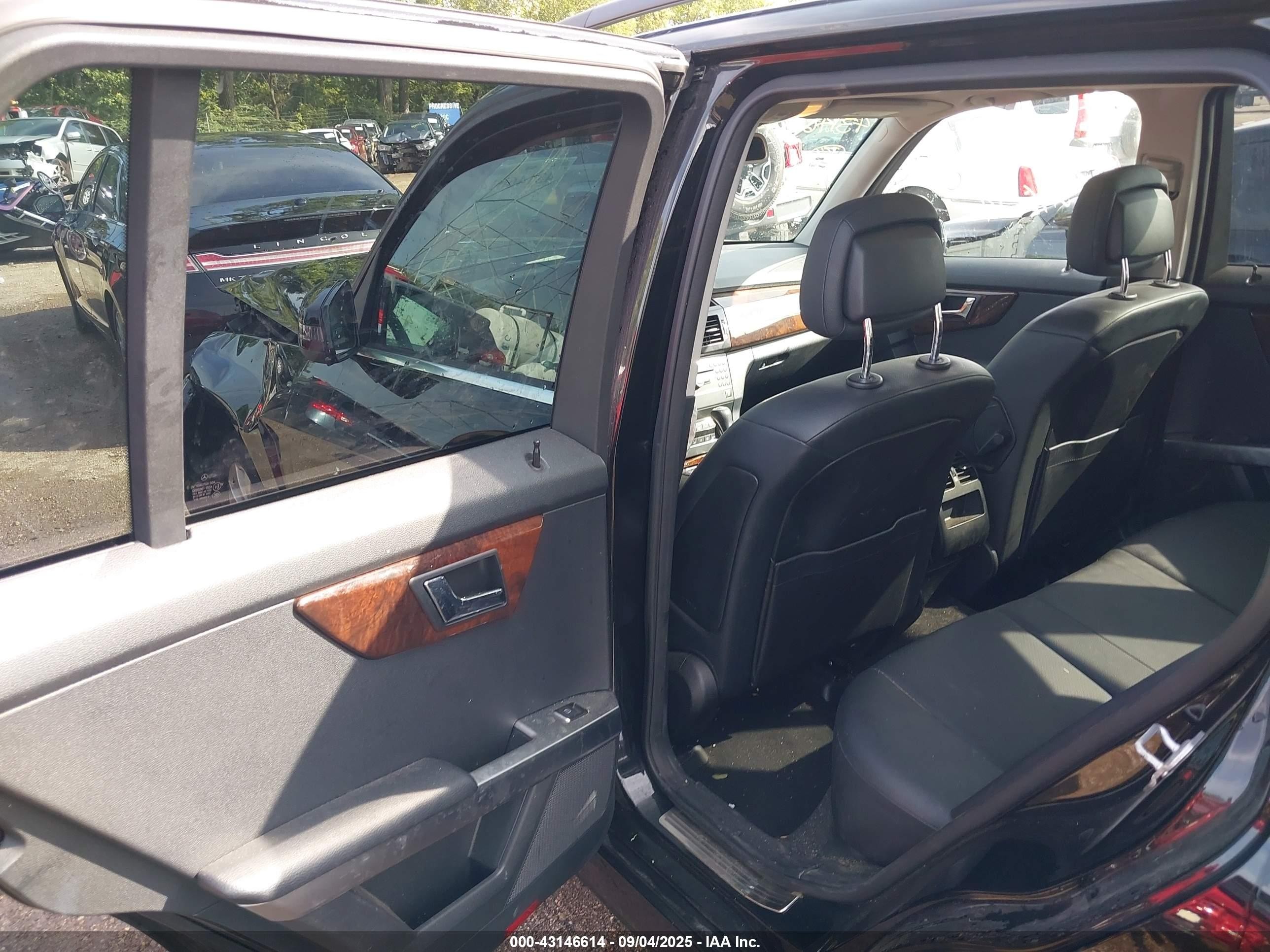 2011 Mercedes-benz Glk 350 4matic Черный vin: WDCGG8HB2BF610992