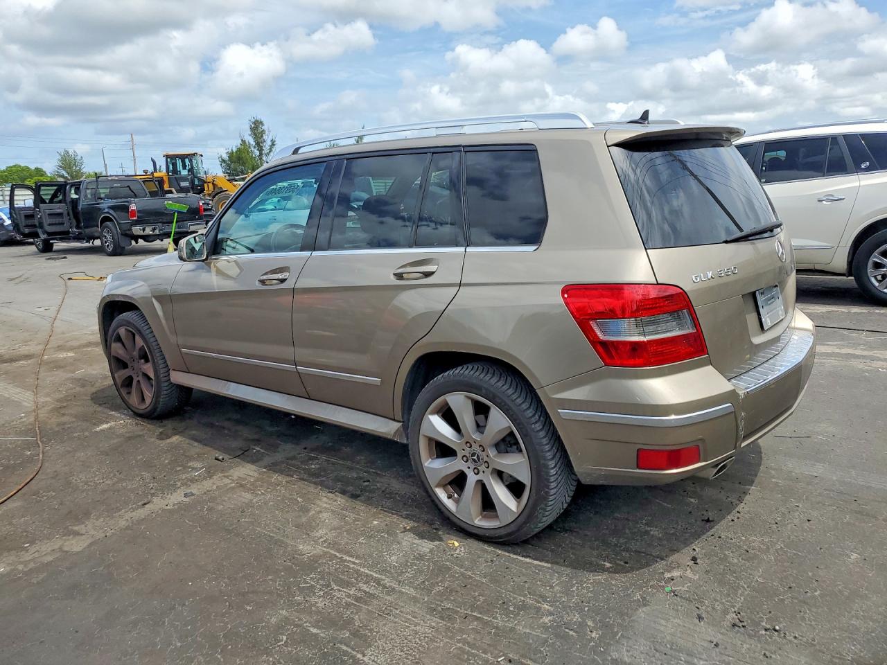 2010 Mercedes-benz Glk 350 4matic Tan vin: WDCGG8HB3AF398537