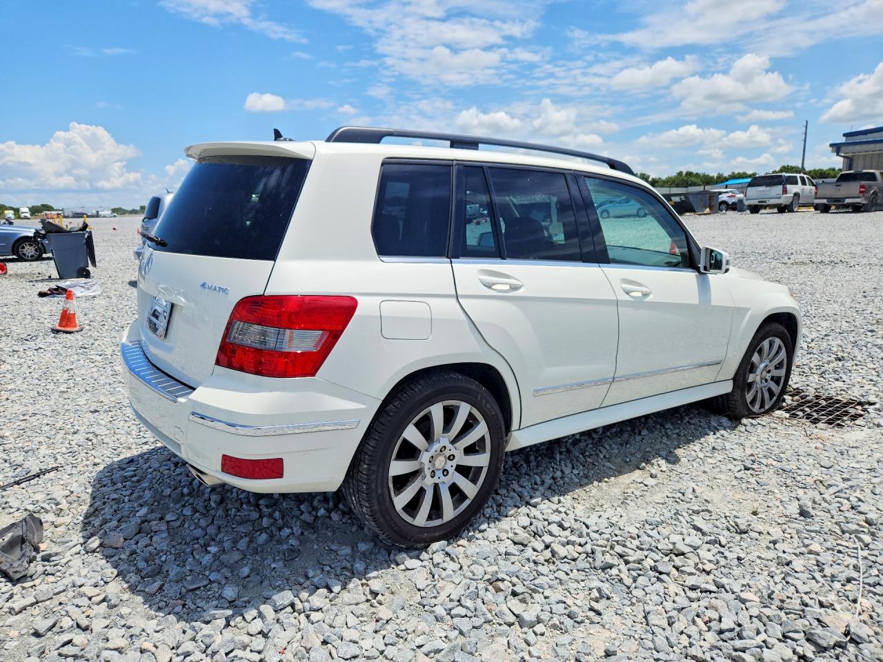 2010 Mercedes-benz Glk 350 4matic White vin: WDCGG8HB3AF475570