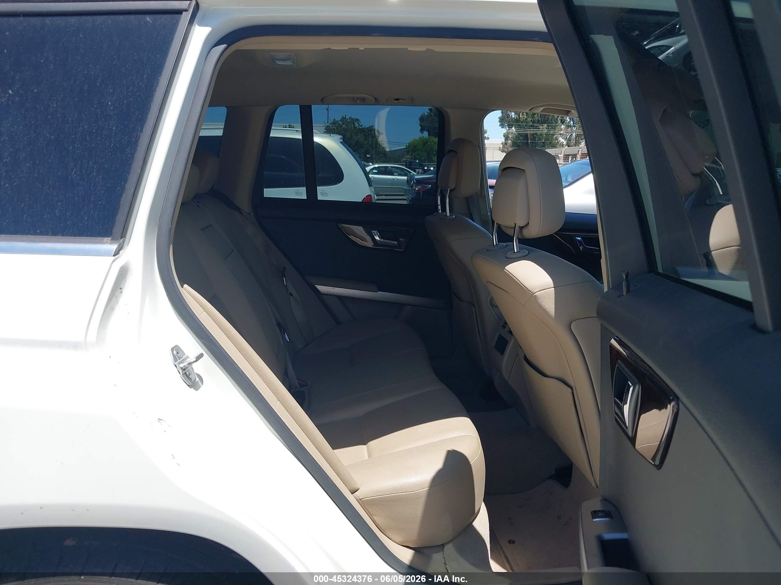 2011 Mercedes-benz Glk 350 4matic White vin: WDCGG8HB3BF602075