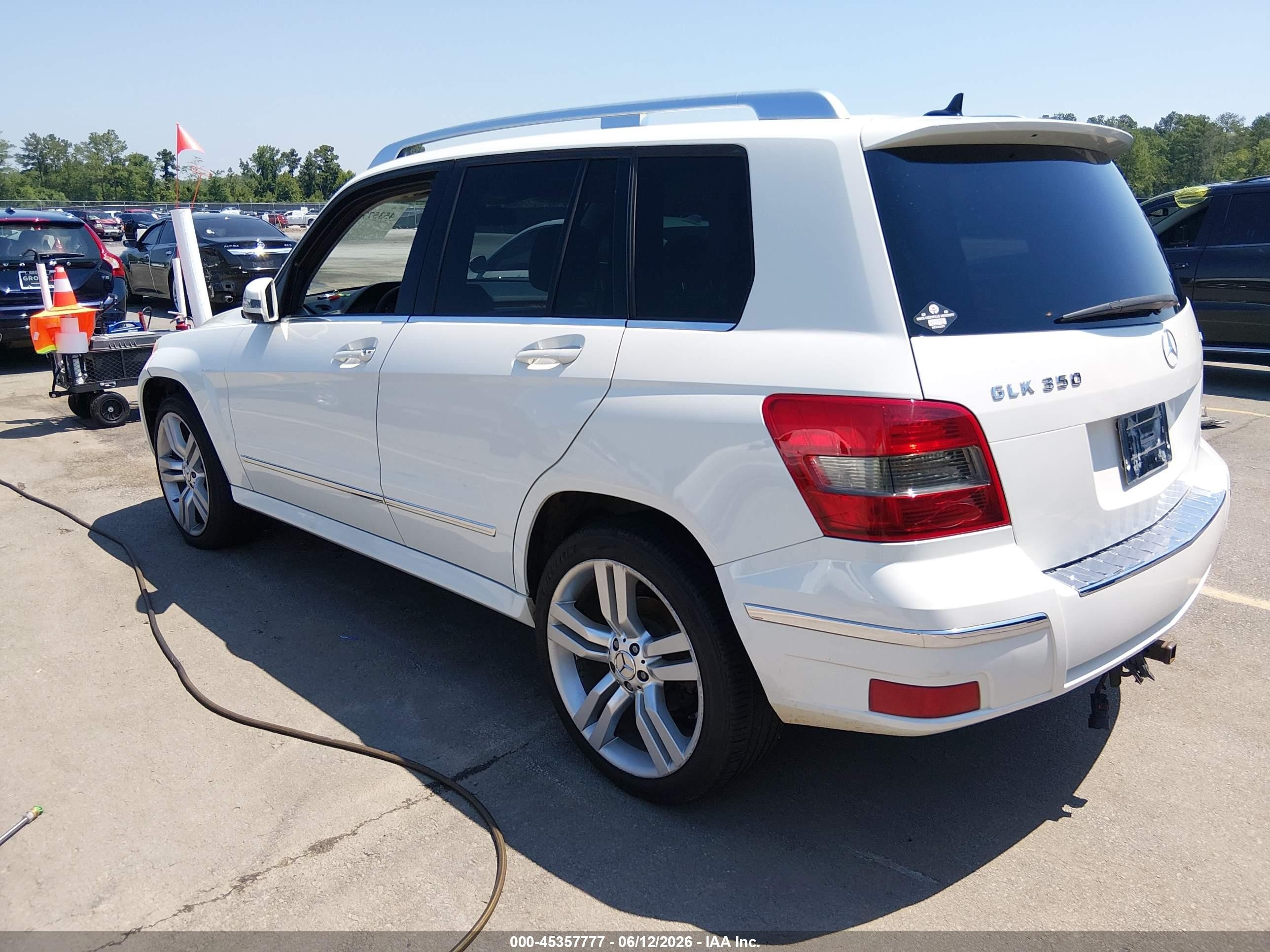 2012 Mercedes-benz Glk 350 4matic White vin: WDCGG8HB3CF888768