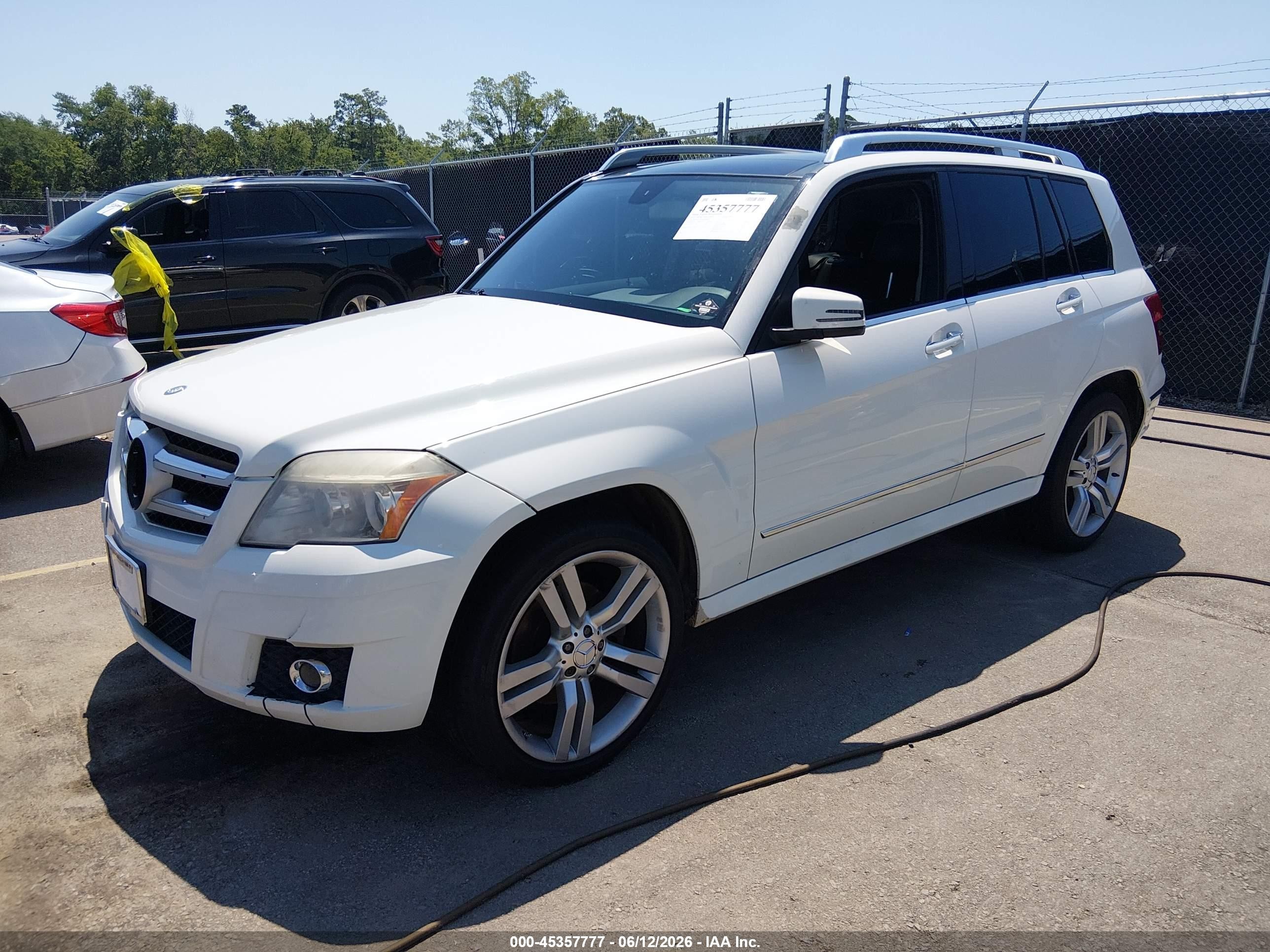 2012 Mercedes-benz Glk 350 4matic White vin: WDCGG8HB3CF888768