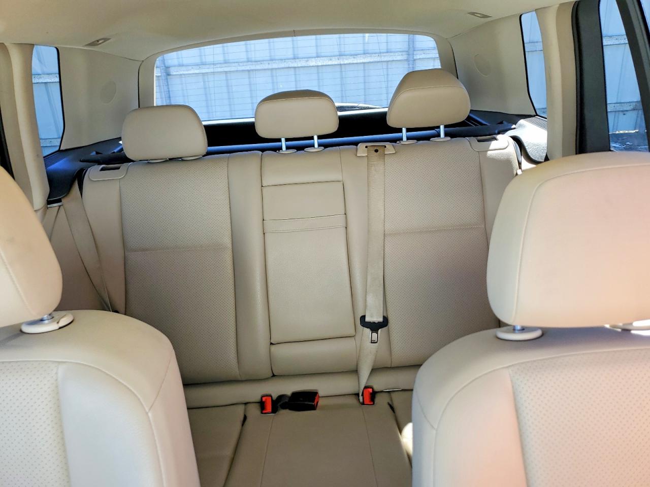 2010 Mercedes-benz Glk 350 4matic White vin: WDCGG8HB4AF369385