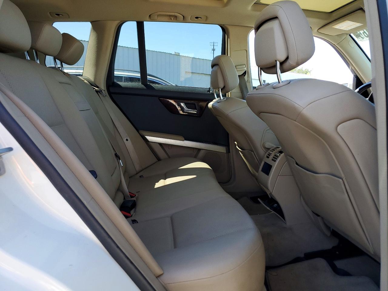 2010 Mercedes-benz Glk 350 4matic White vin: WDCGG8HB4AF369385