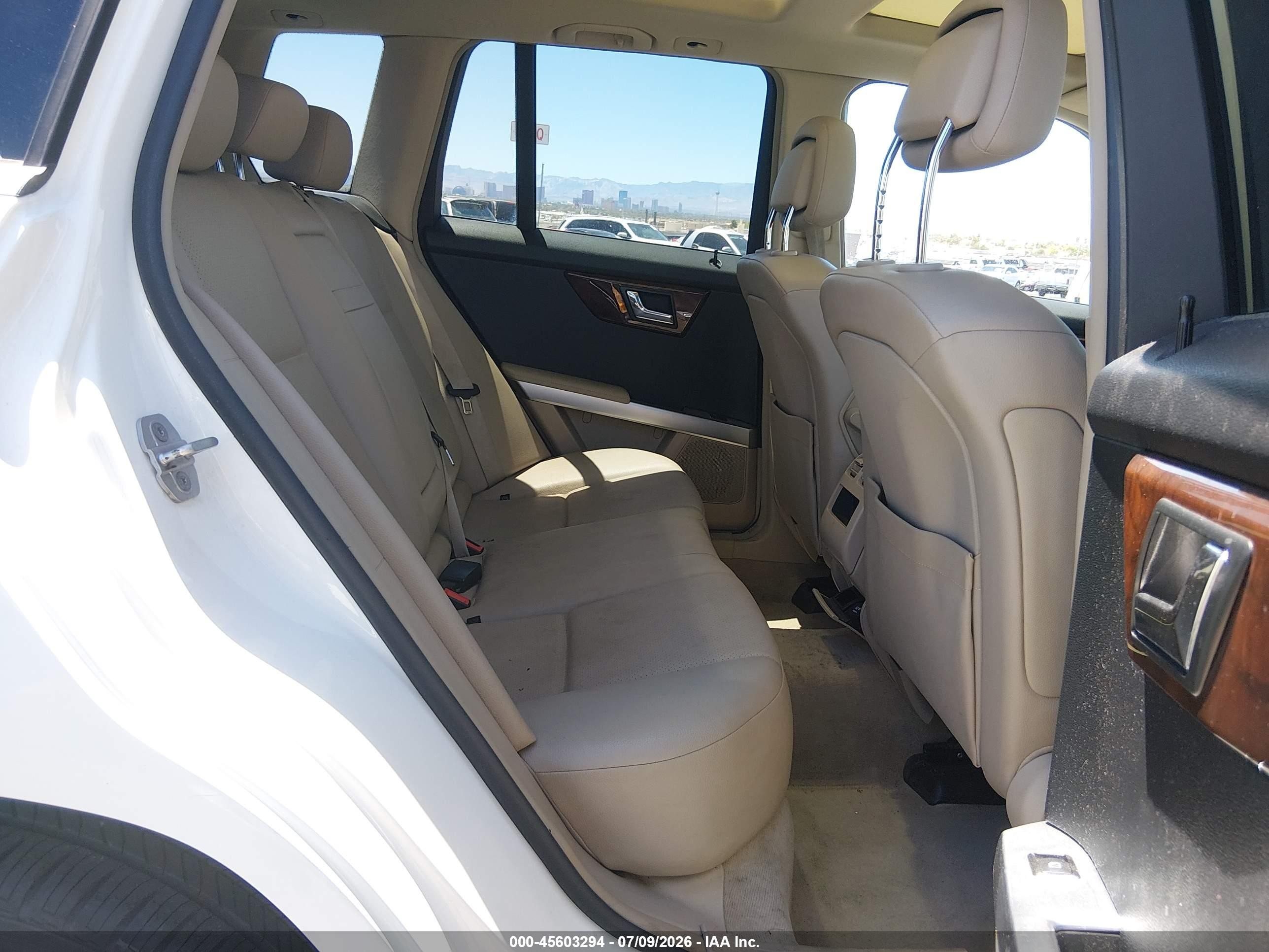 2010 Mercedes-benz Glk 350 4matic White vin: WDCGG8HB4AF388115