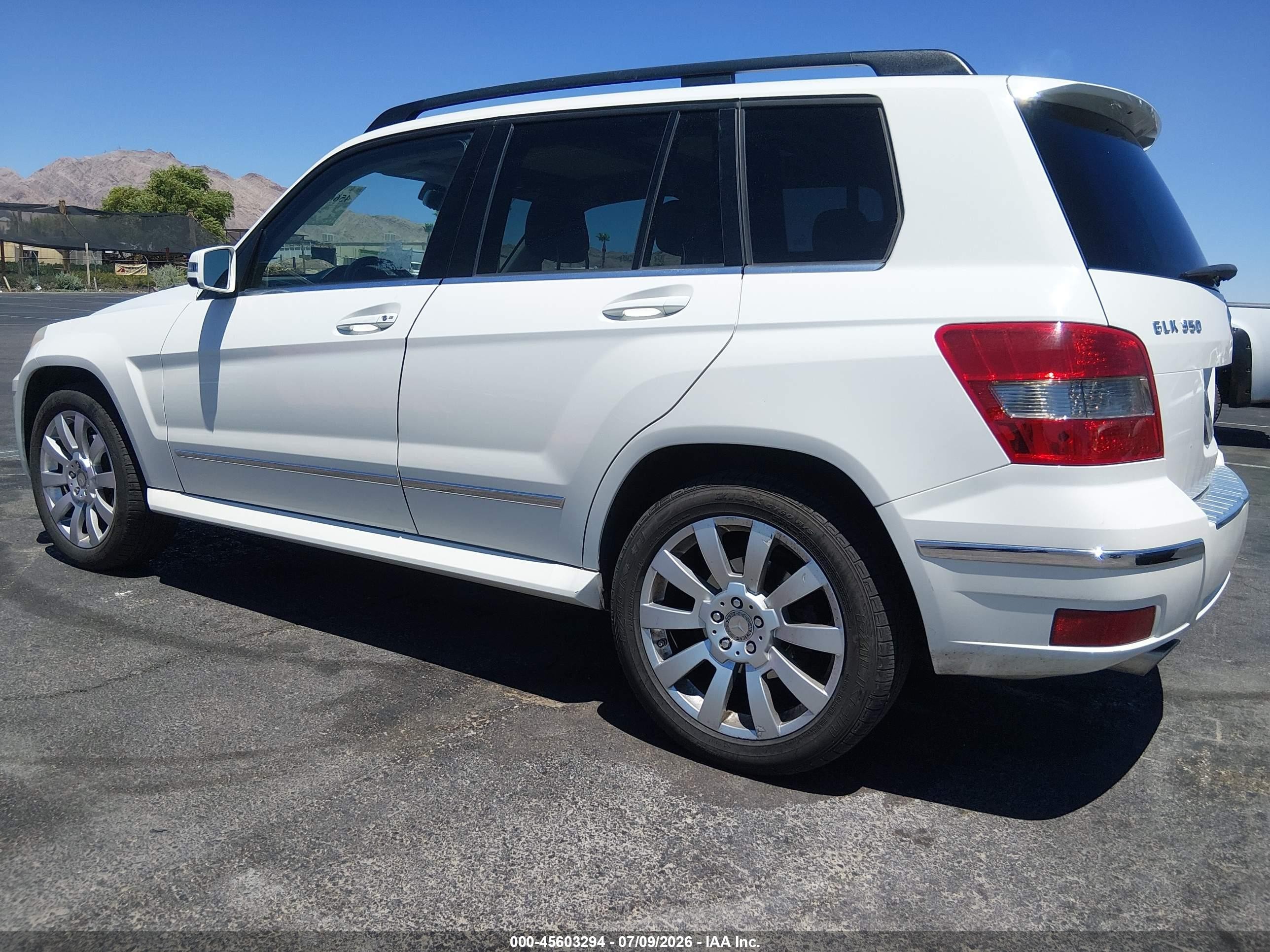 2010 Mercedes-benz Glk 350 4matic White vin: WDCGG8HB4AF388115