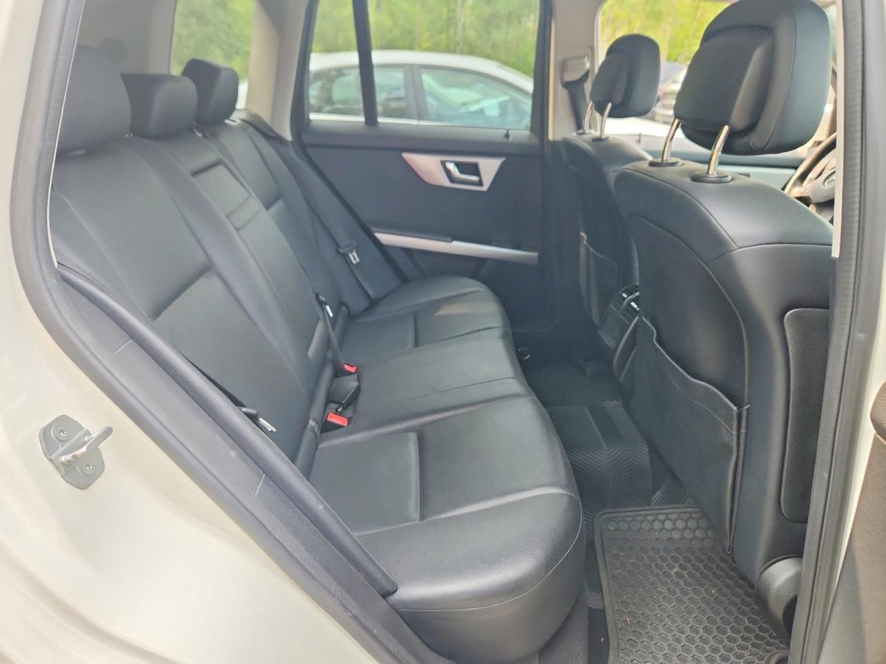 2010 Mercedes-benz Glk 350 4matic Белый vin: WDCGG8HB4AF450256