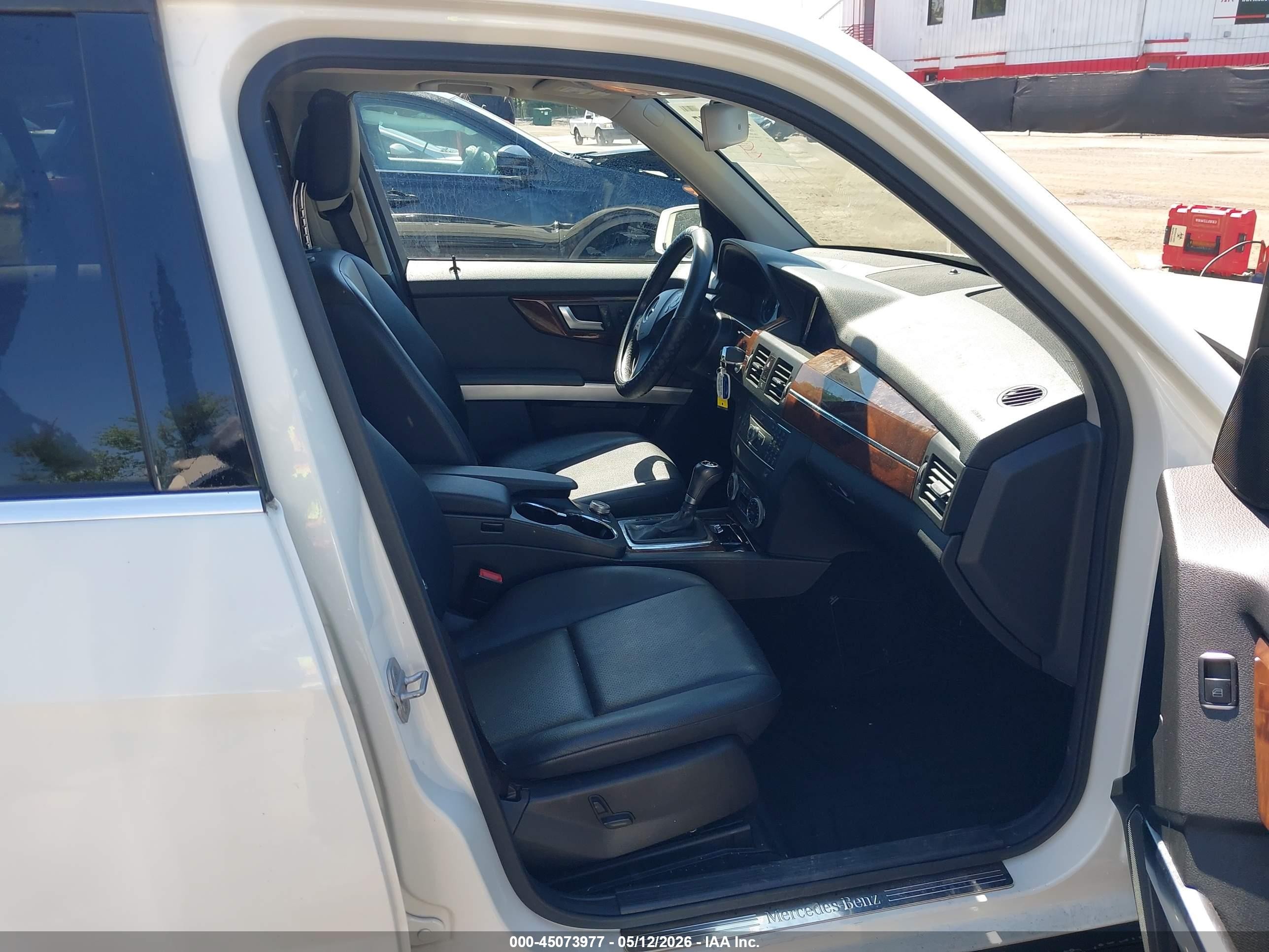2012 Mercedes-benz Glk 350 4matic White vin: WDCGG8HB4CF846206