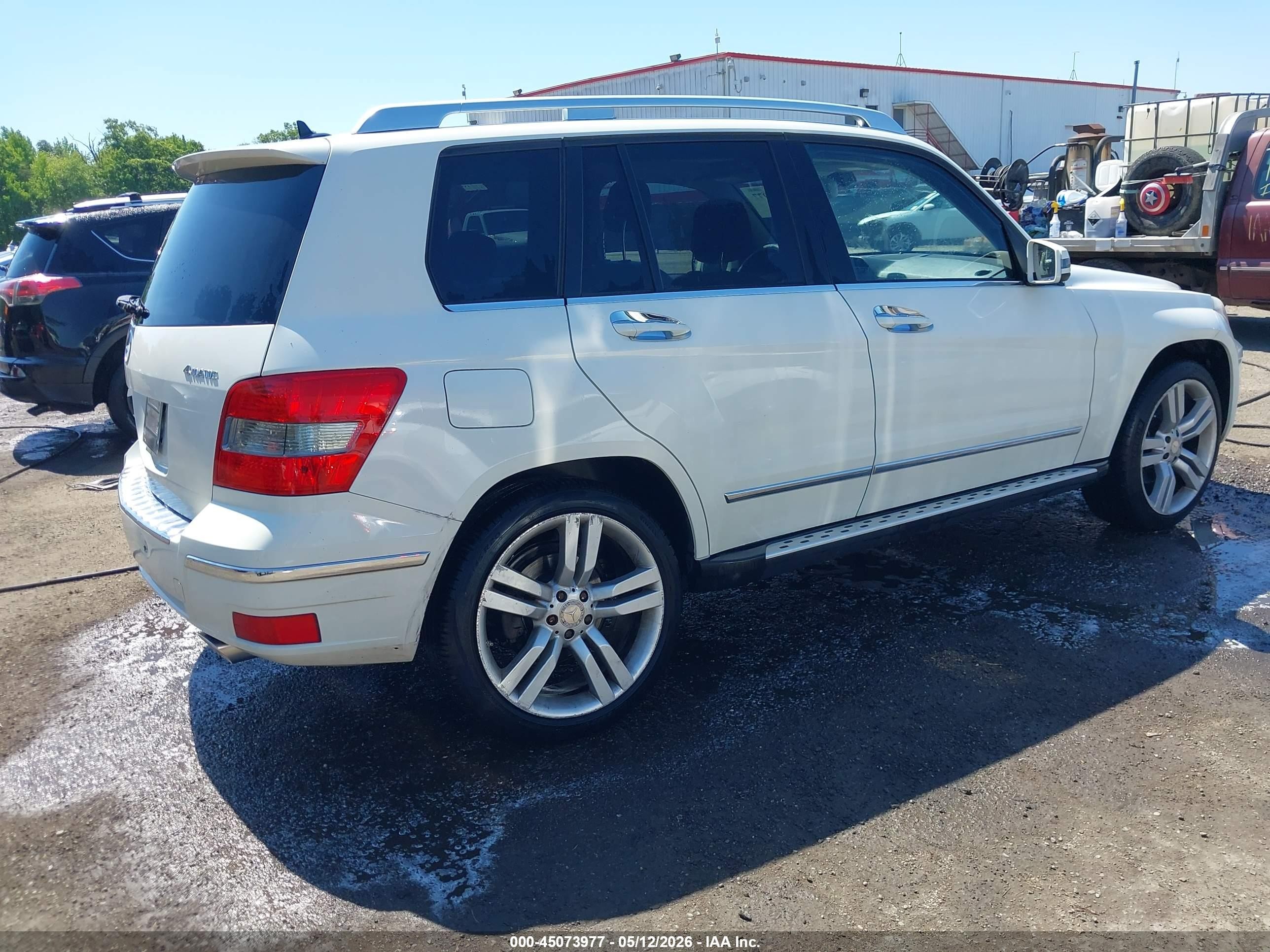 2012 Mercedes-benz Glk 350 4matic White vin: WDCGG8HB4CF846206