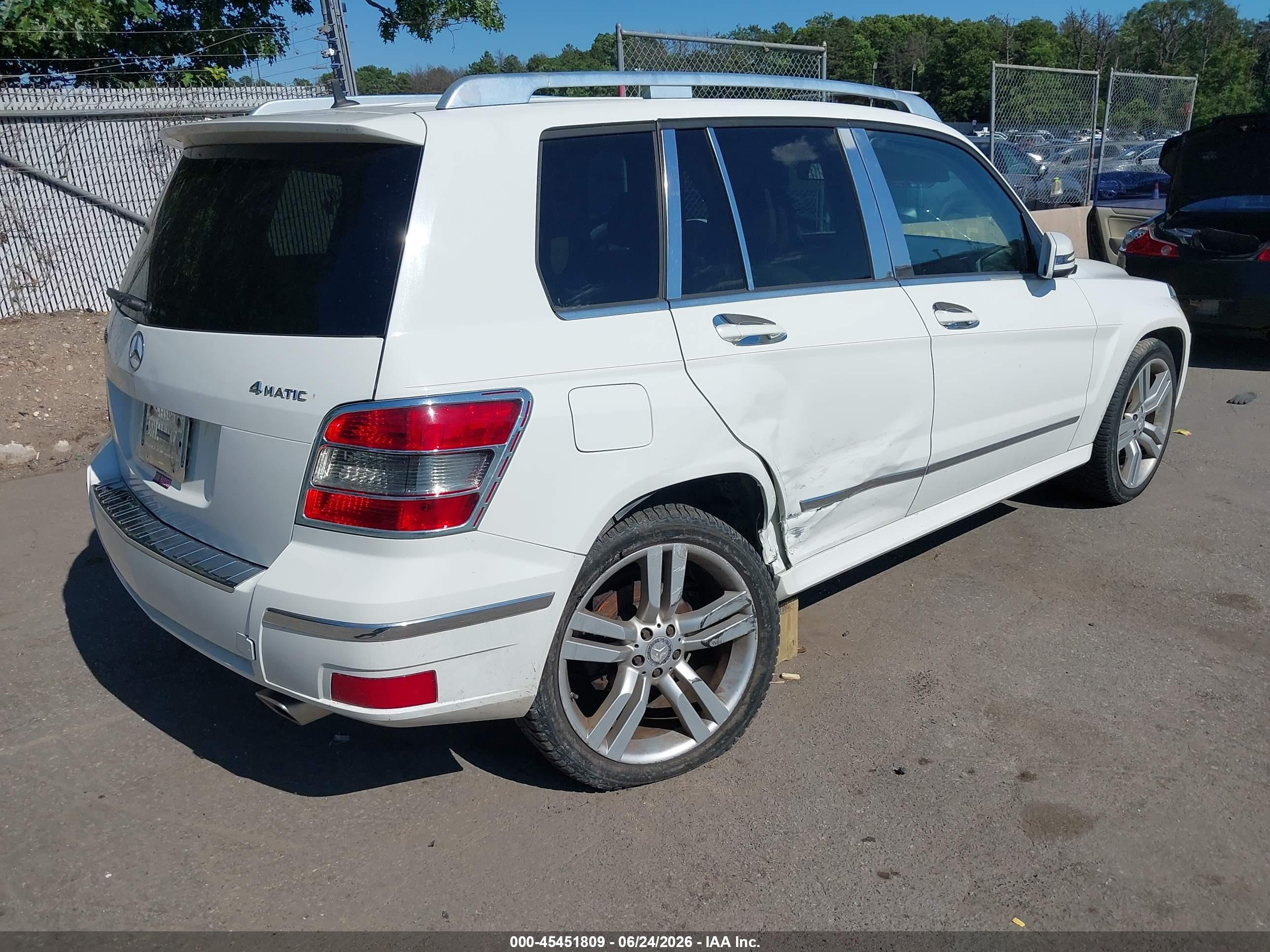 2012 Mercedes-benz Glk 350 4matic White vin: WDCGG8HB4CF887323