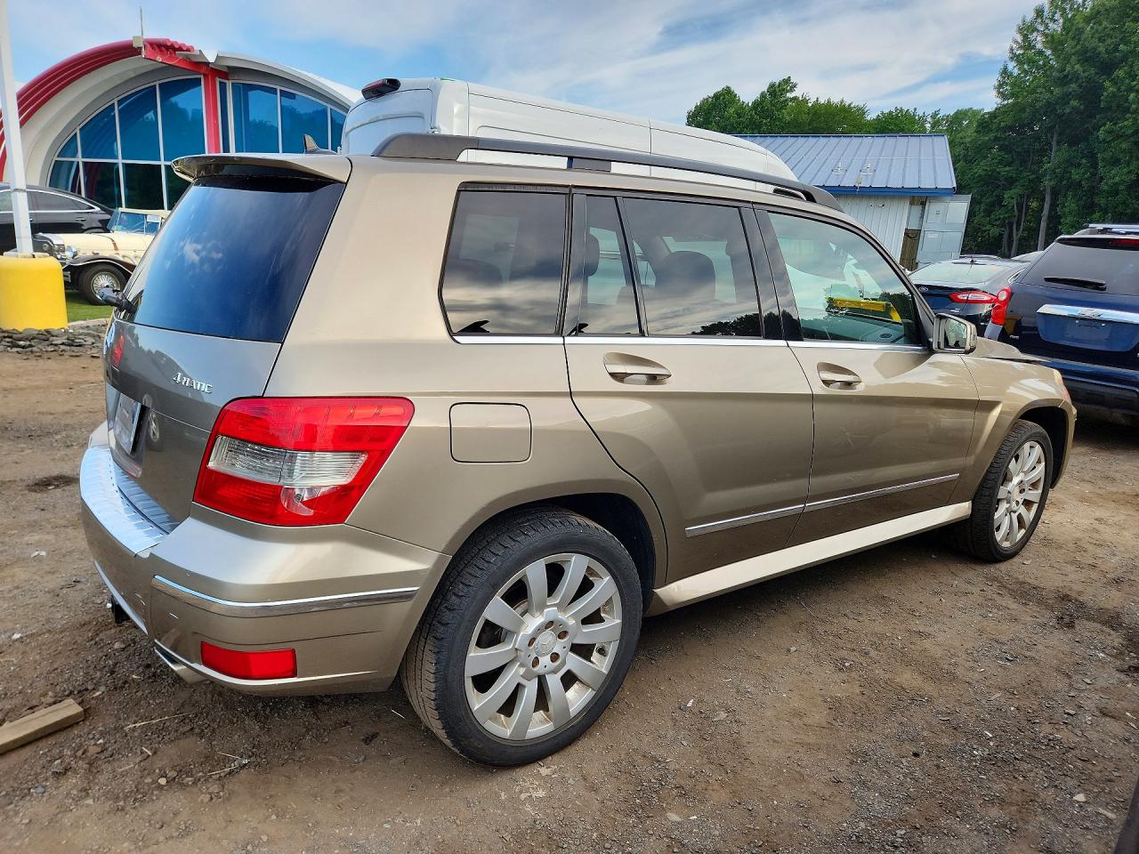 2010 Mercedes-benz Glk 350 4matic Желто-коричневый vin: WDCGG8HB5AF320731