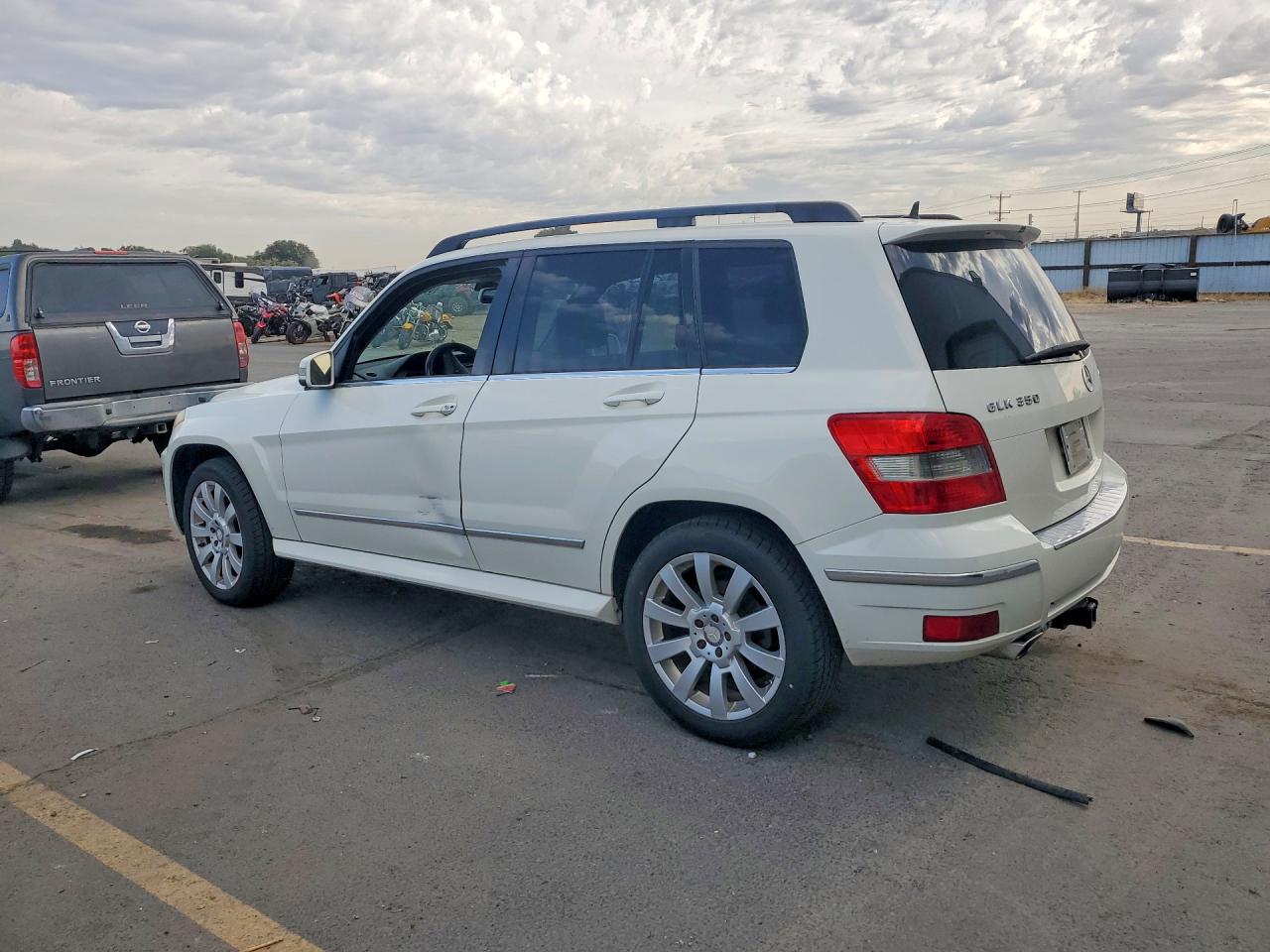 2010 Mercedes-benz Glk 350 4matic White vin: WDCGG8HB5AF322205