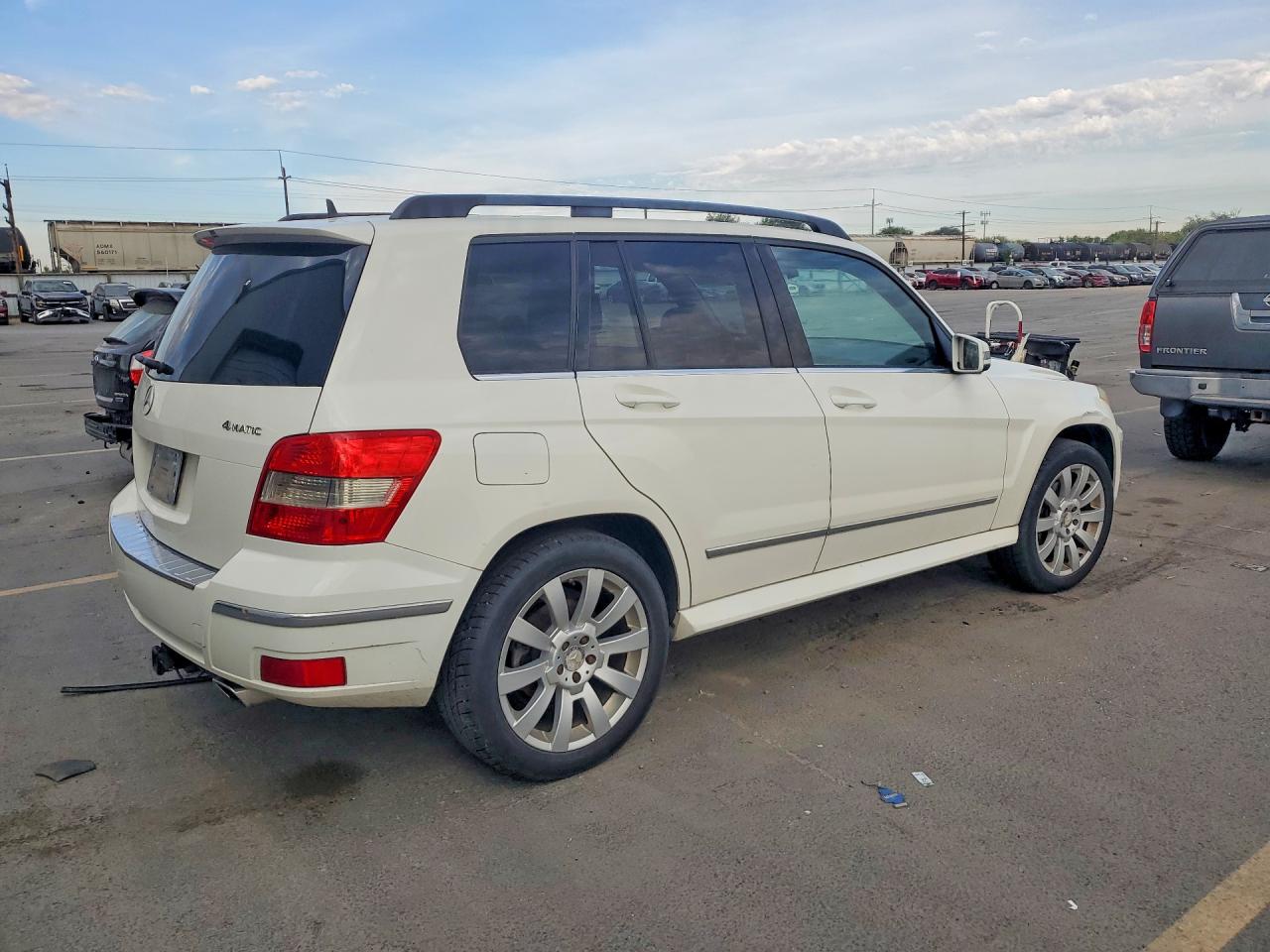 2010 Mercedes-benz Glk 350 4matic White vin: WDCGG8HB5AF322205