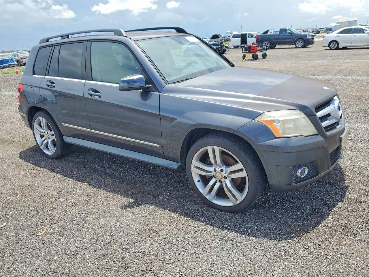 2010 Mercedes-benz Glk Gray vin: WDCGG8HB5AF335245