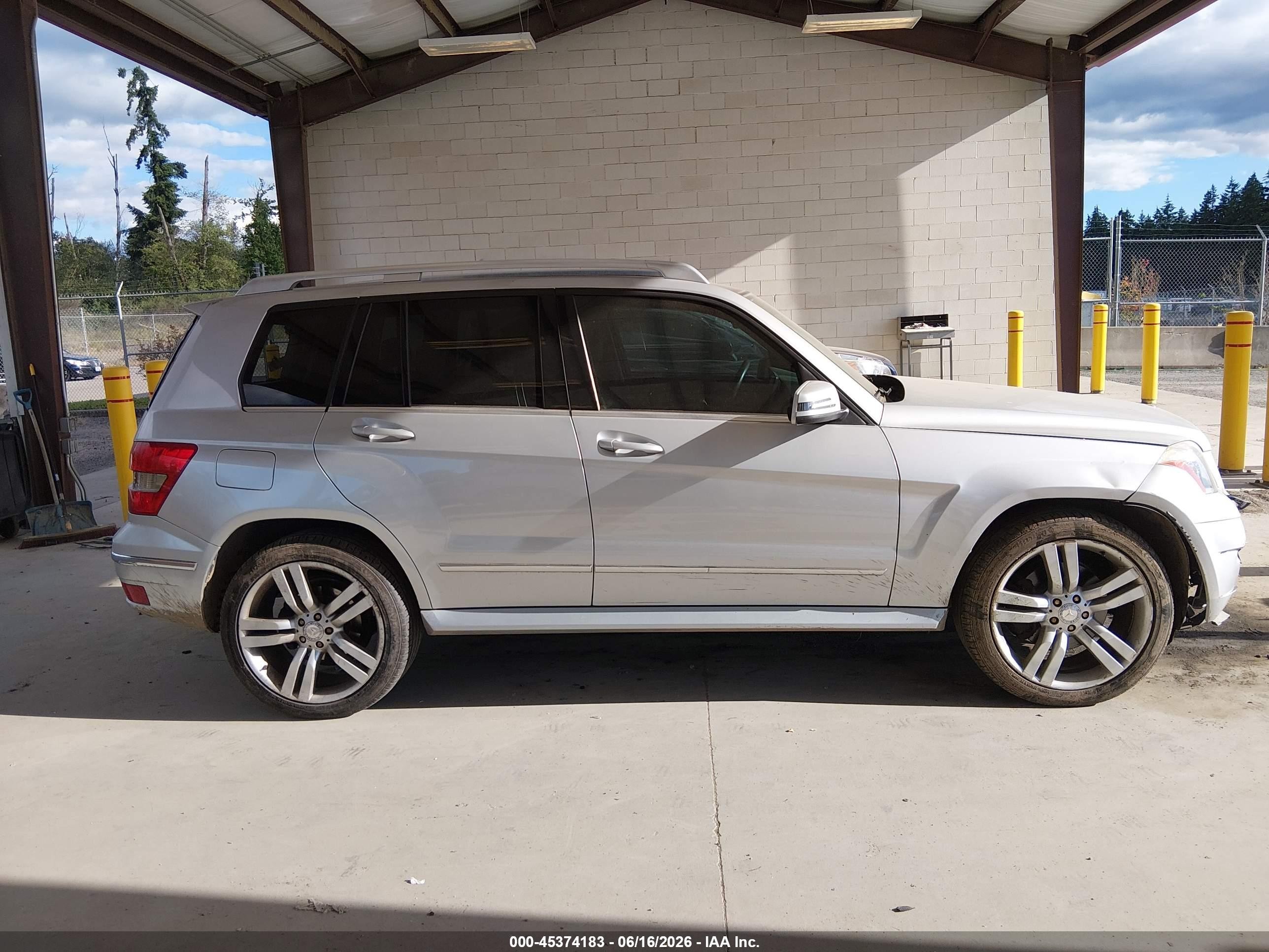 2010 Mercedes-benz Glk 350 4matic Серебряный vin: WDCGG8HB5AF511131