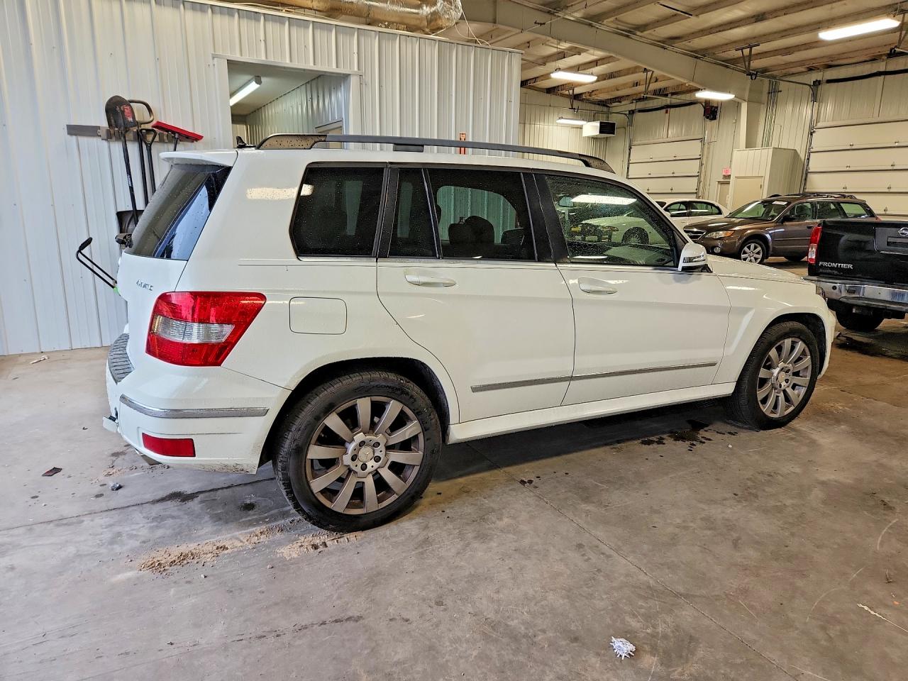 2011 Mercedes-benz Glk 350 4matic White vin: WDCGG8HB5BF602210