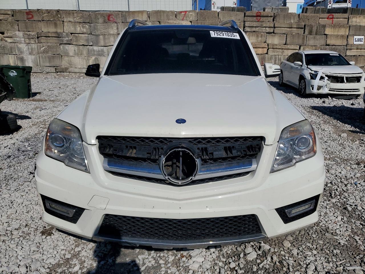 2011 Mercedes-benz Glk 350 4matic White vin: WDCGG8HB5BF610422