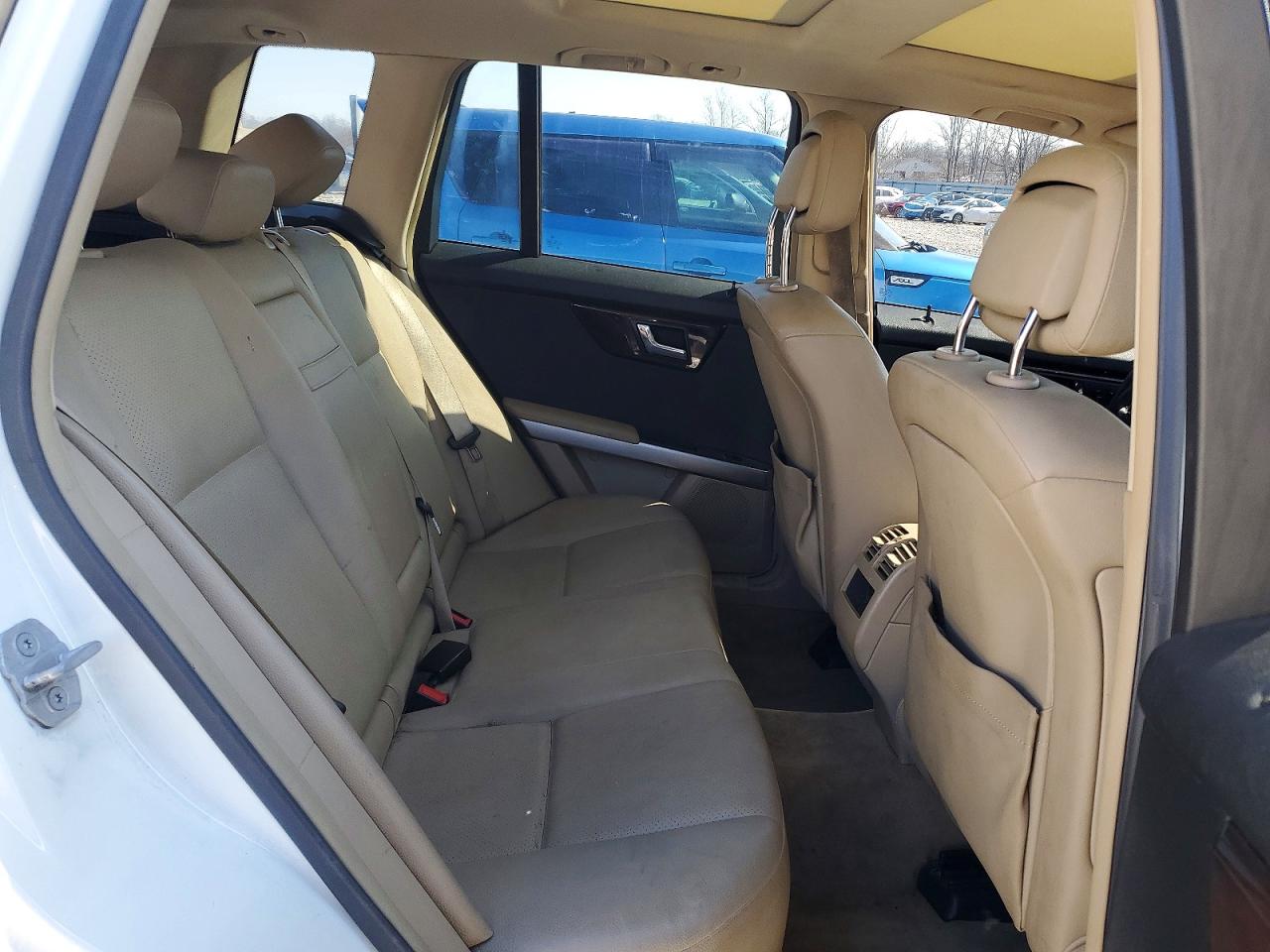 2011 Mercedes-benz Glk 350 4matic White vin: WDCGG8HB5BF610422