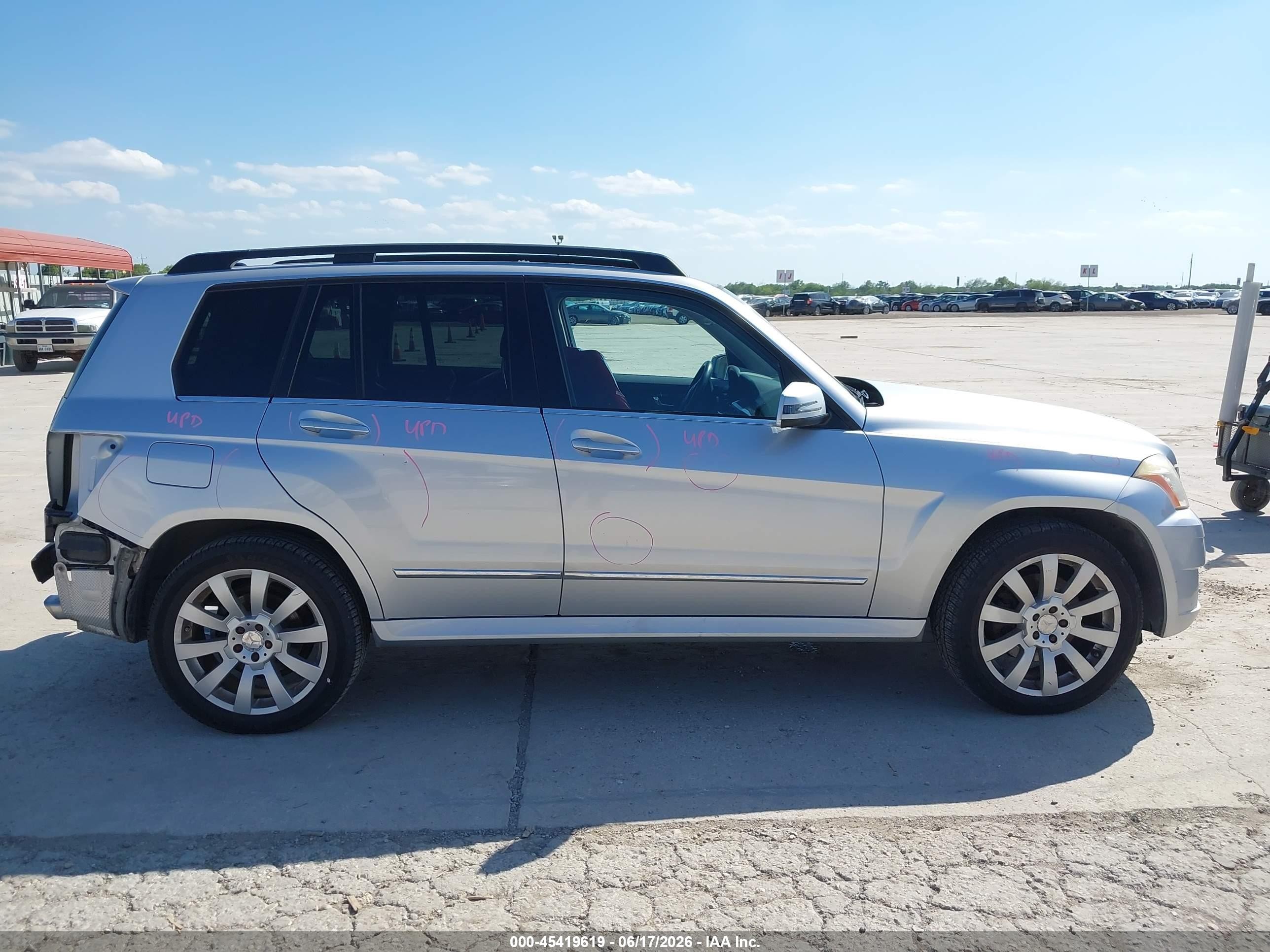 2011 Mercedes-benz Glk 350 4matic Silver vin: WDCGG8HB5BF620710