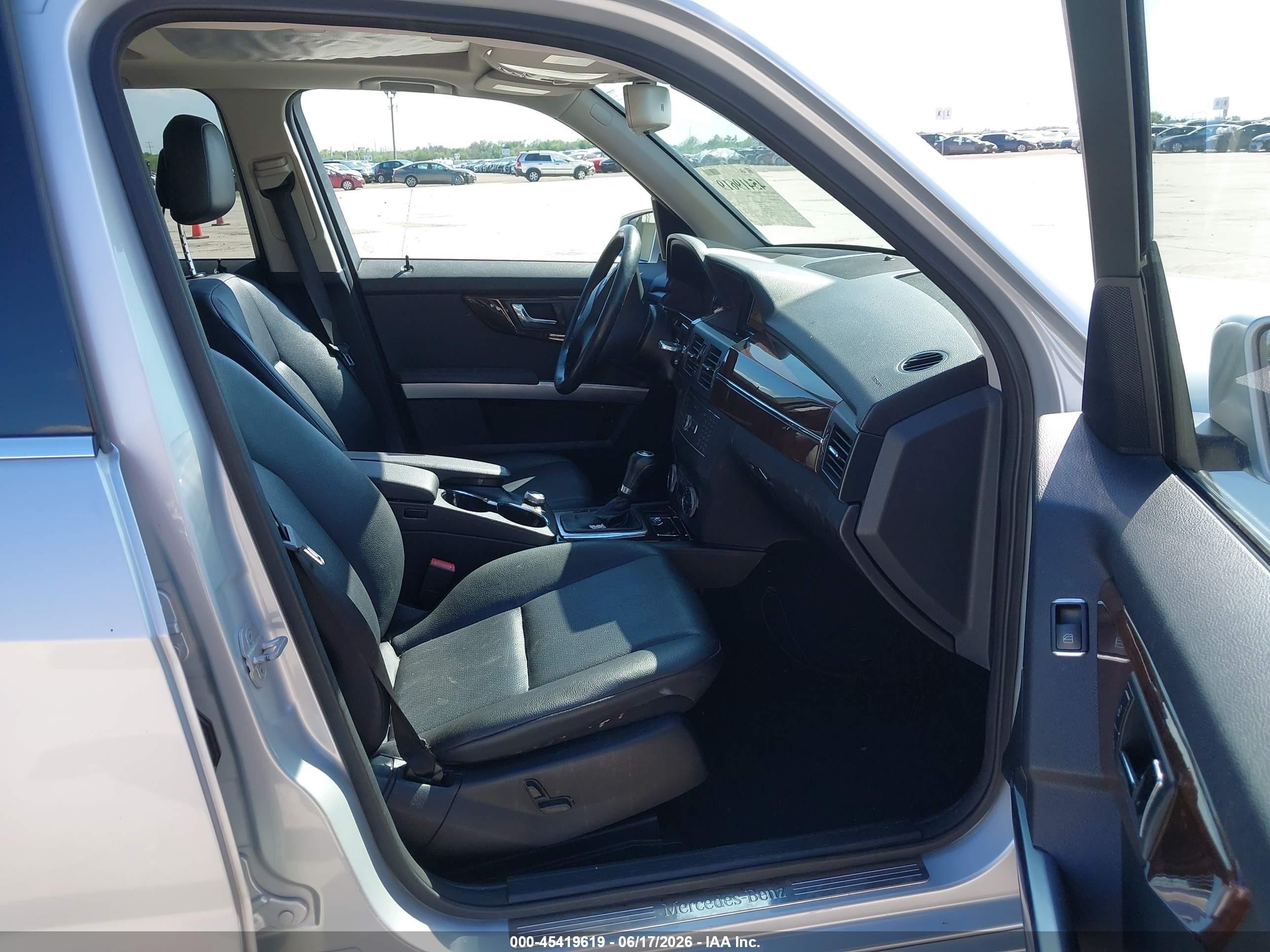 2011 Mercedes-benz Glk 350 4matic Silver vin: WDCGG8HB5BF620710