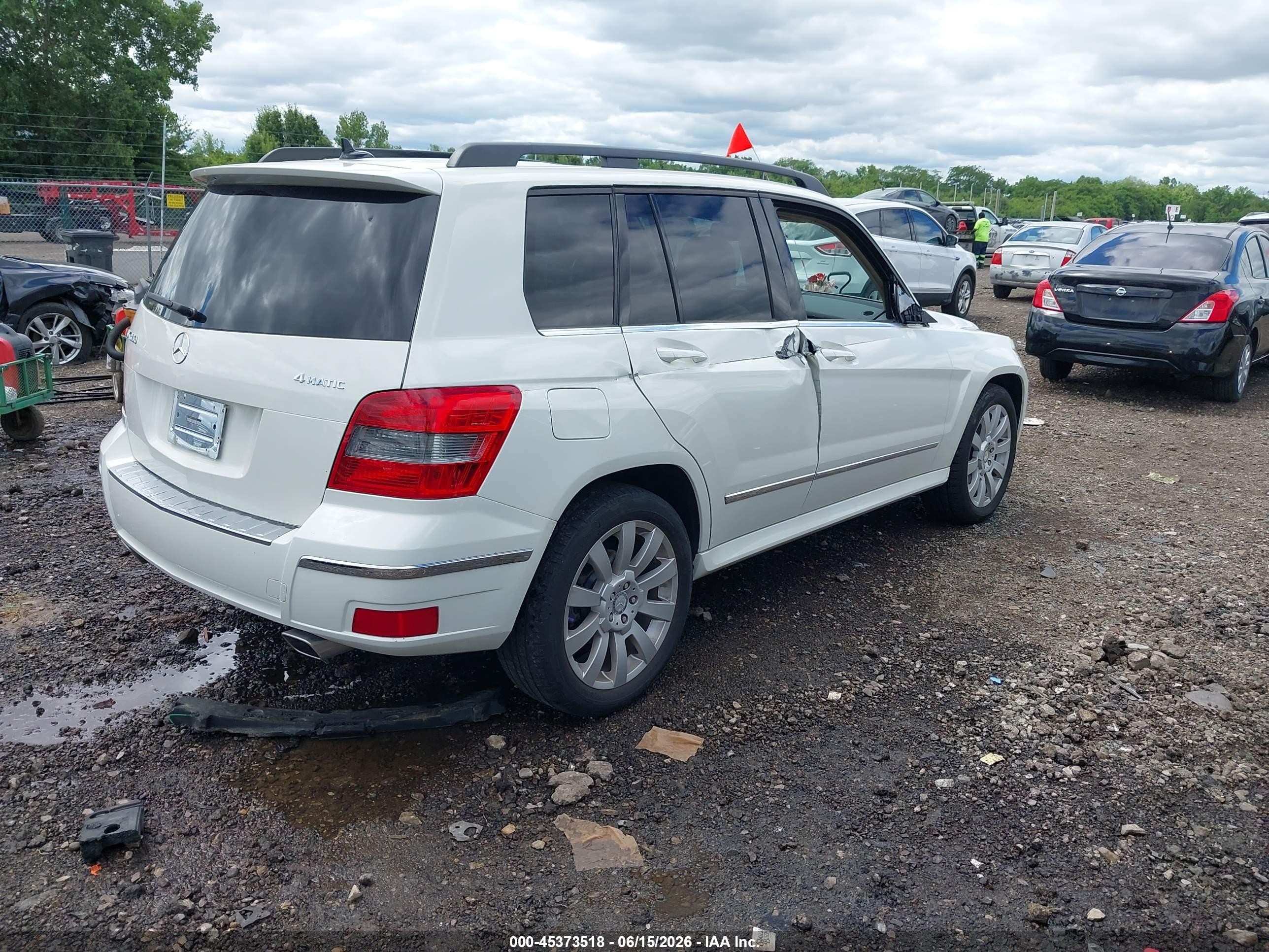 2012 Mercedes-benz Glk 350 4matic White vin: WDCGG8HB5CF729962