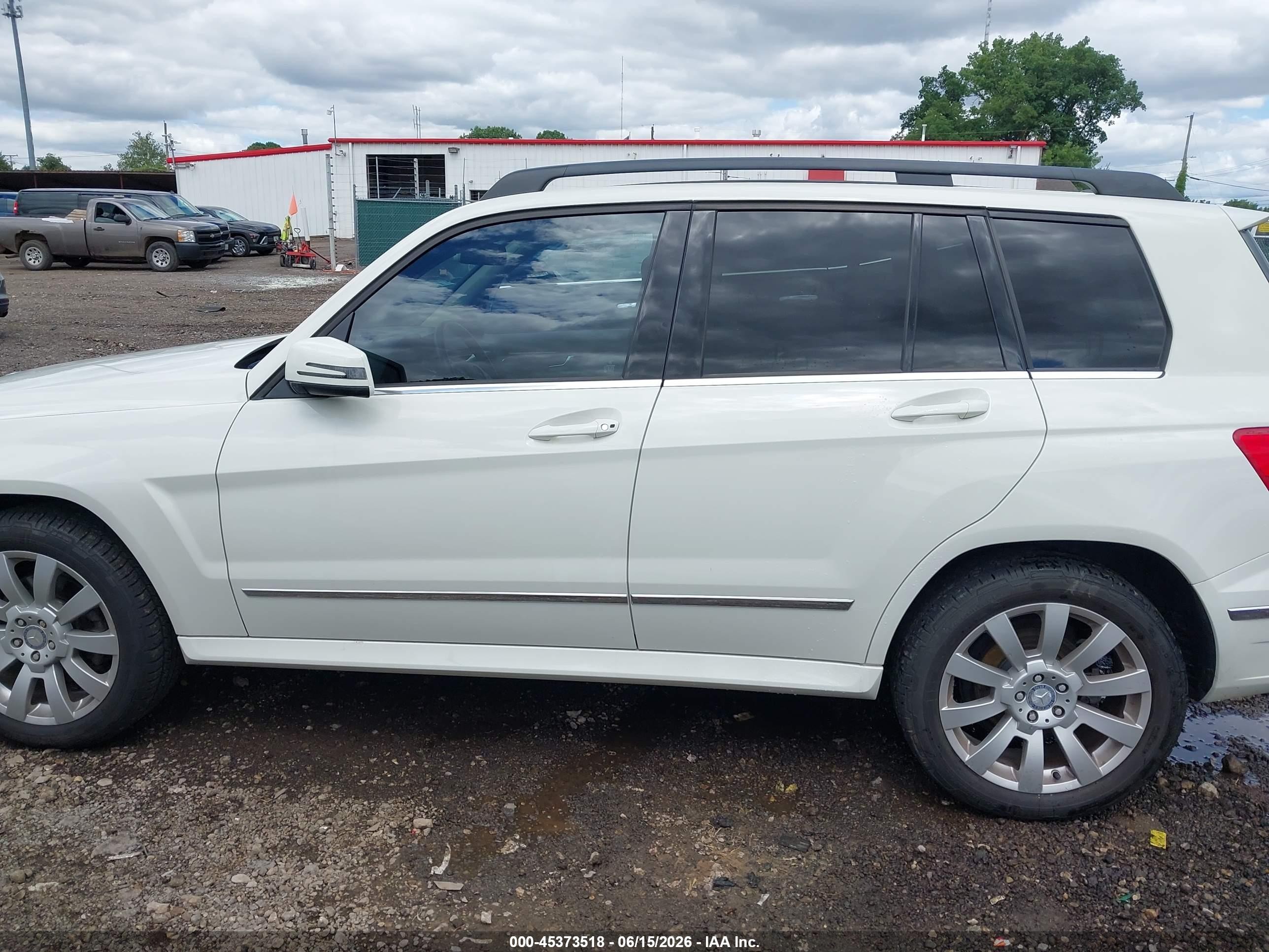 2012 Mercedes-benz Glk 350 4matic White vin: WDCGG8HB5CF729962