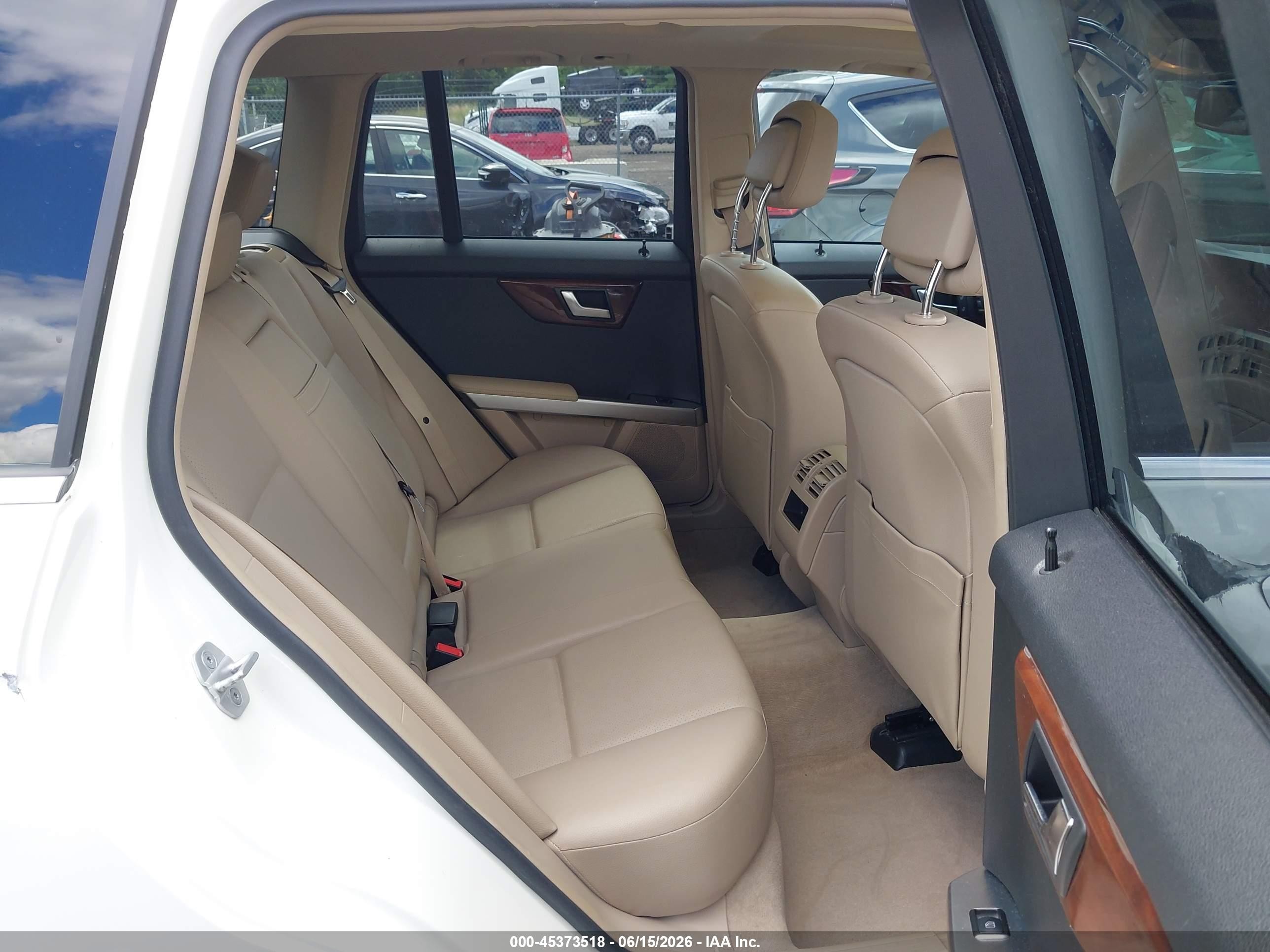 2012 Mercedes-benz Glk 350 4matic White vin: WDCGG8HB5CF729962