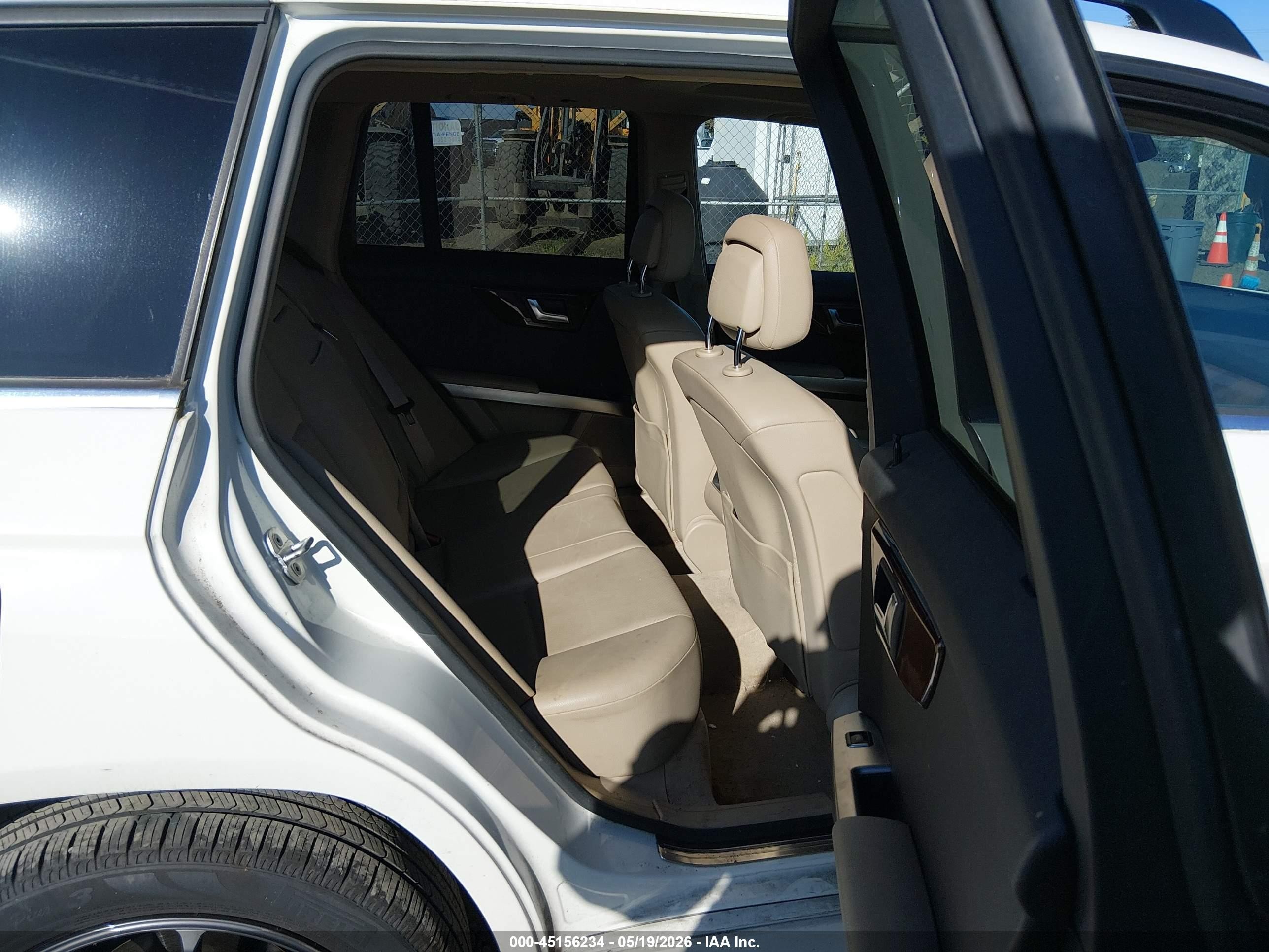 2012 Mercedes-benz Glk 350 4matic White vin: WDCGG8HB5CF843184
