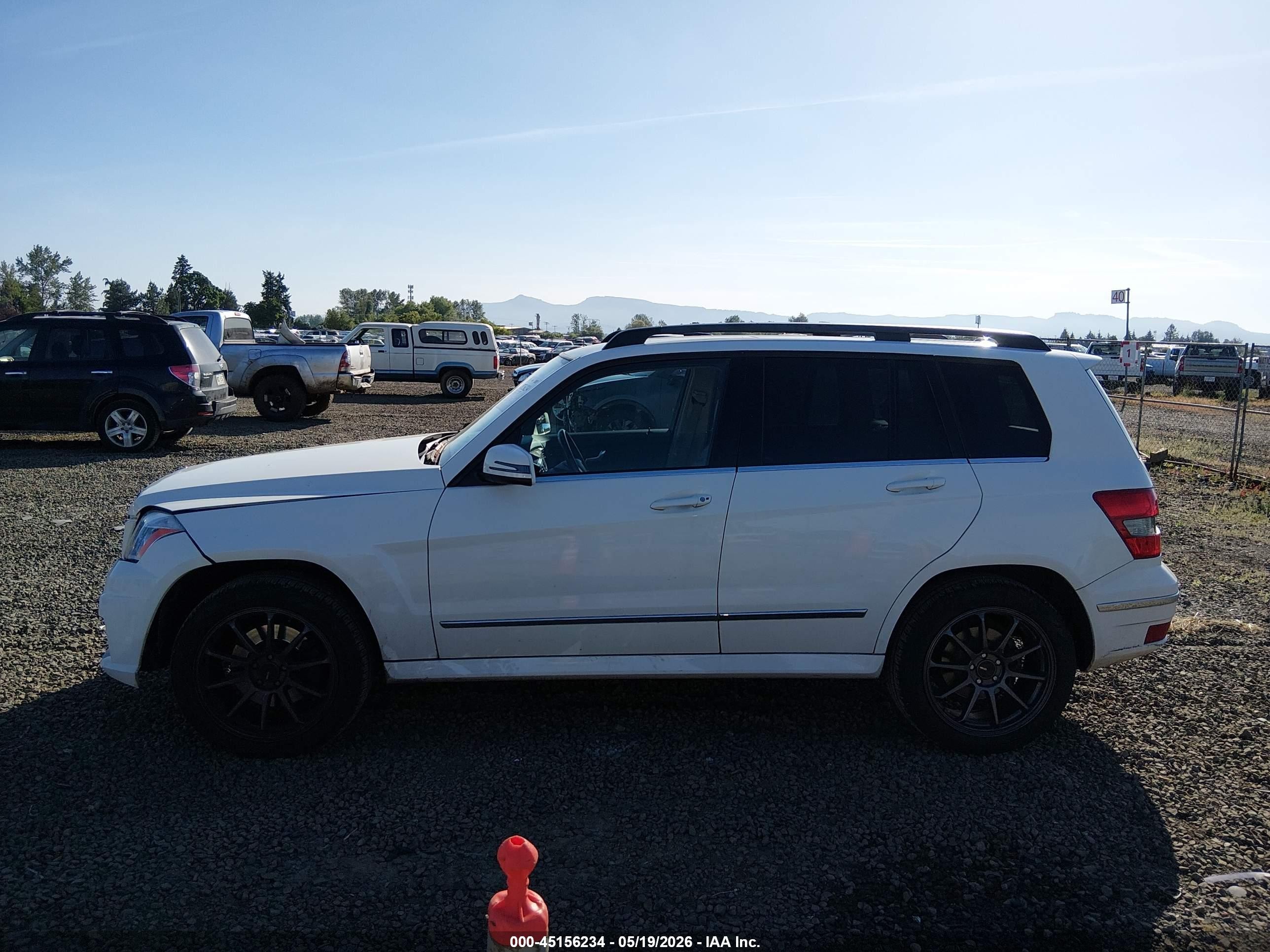 2012 Mercedes-benz Glk 350 4matic White vin: WDCGG8HB5CF843184